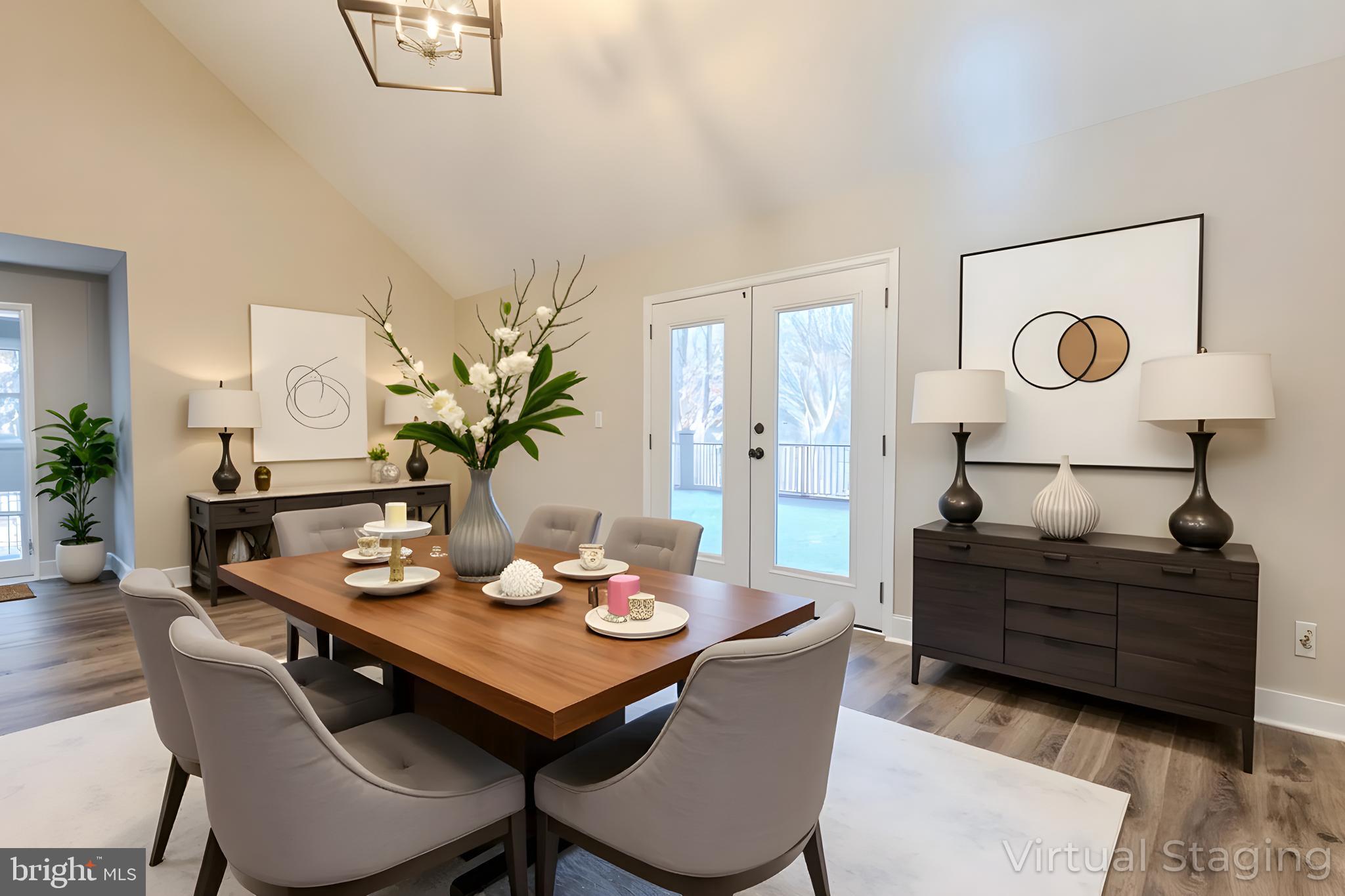 ROLLING KNOLLS - Residential