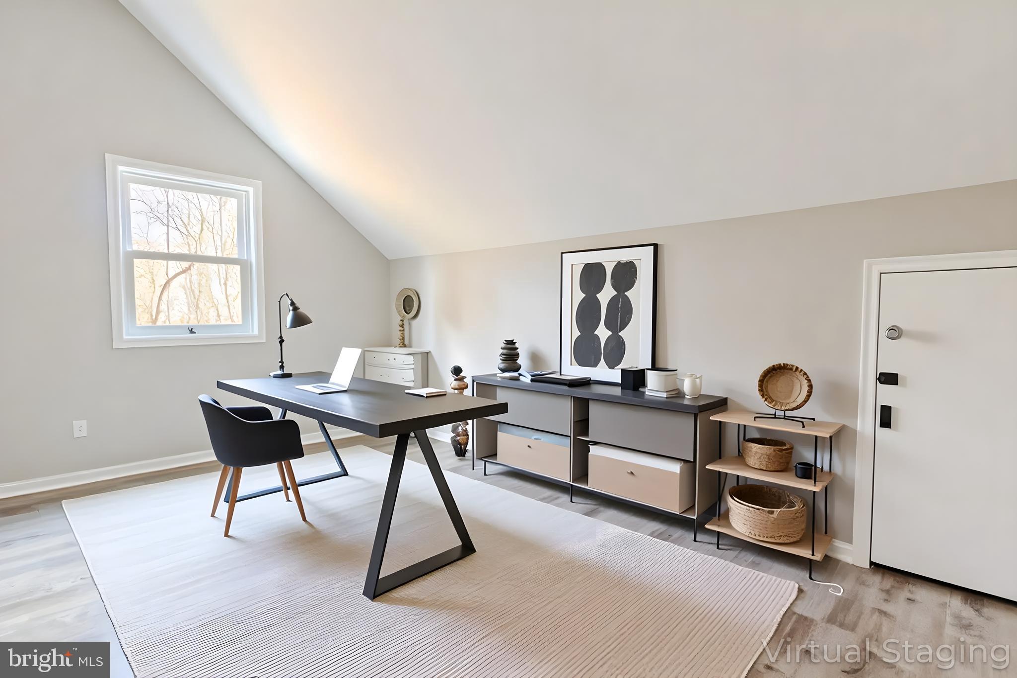 ROLLING KNOLLS - Residential