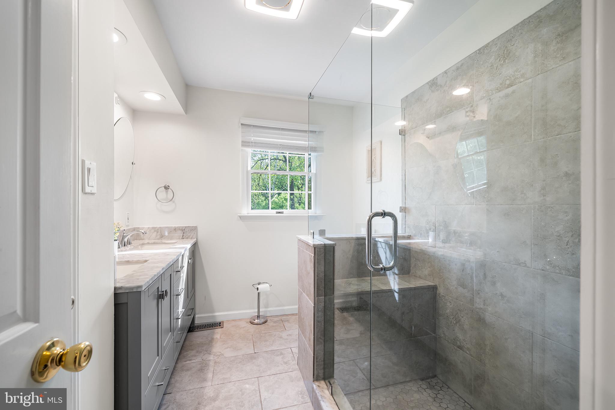 CHESTERBROOK - Residential