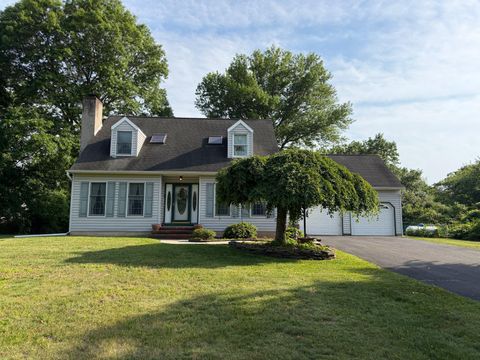 Homes For Sale - 8 Edwards Drive<br/> WRIGHTSTOWN, NJ 08562