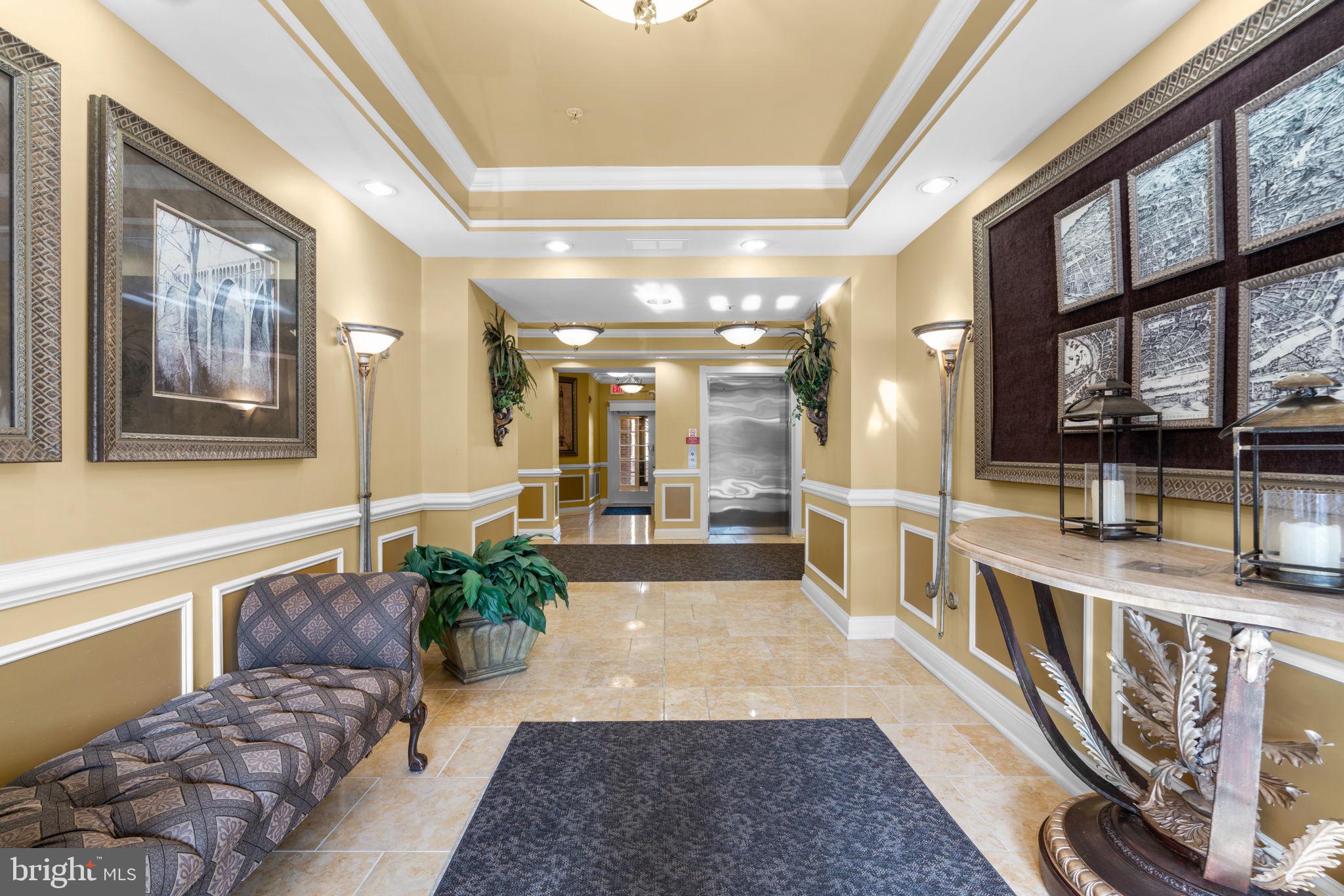 303 REDLAND BOULEVARD 302