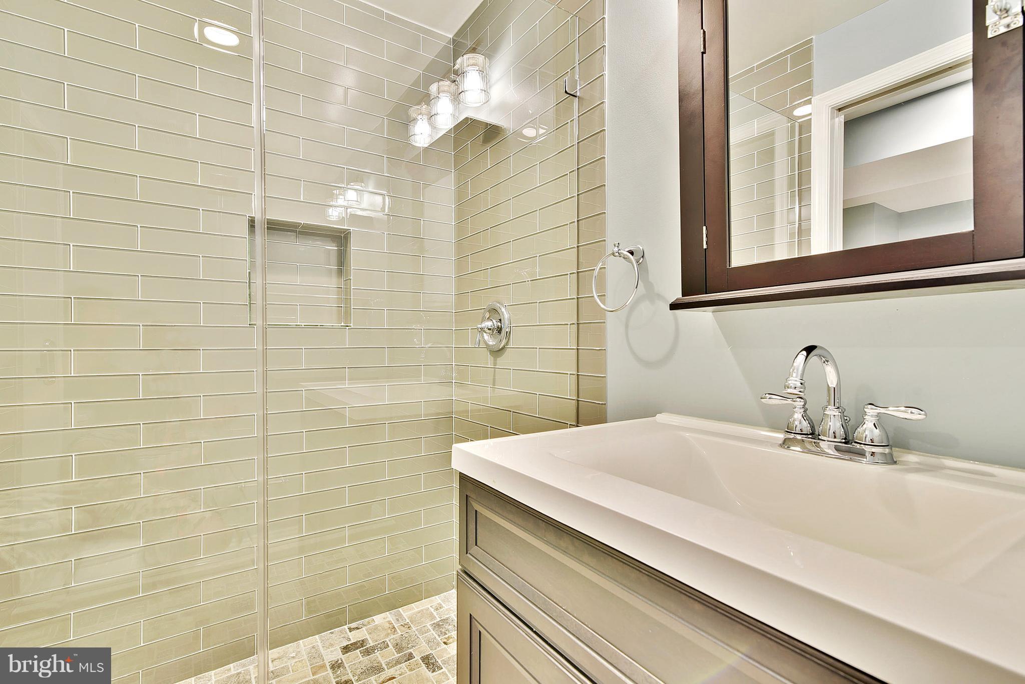 ALEXANDRIA - Residential Lease