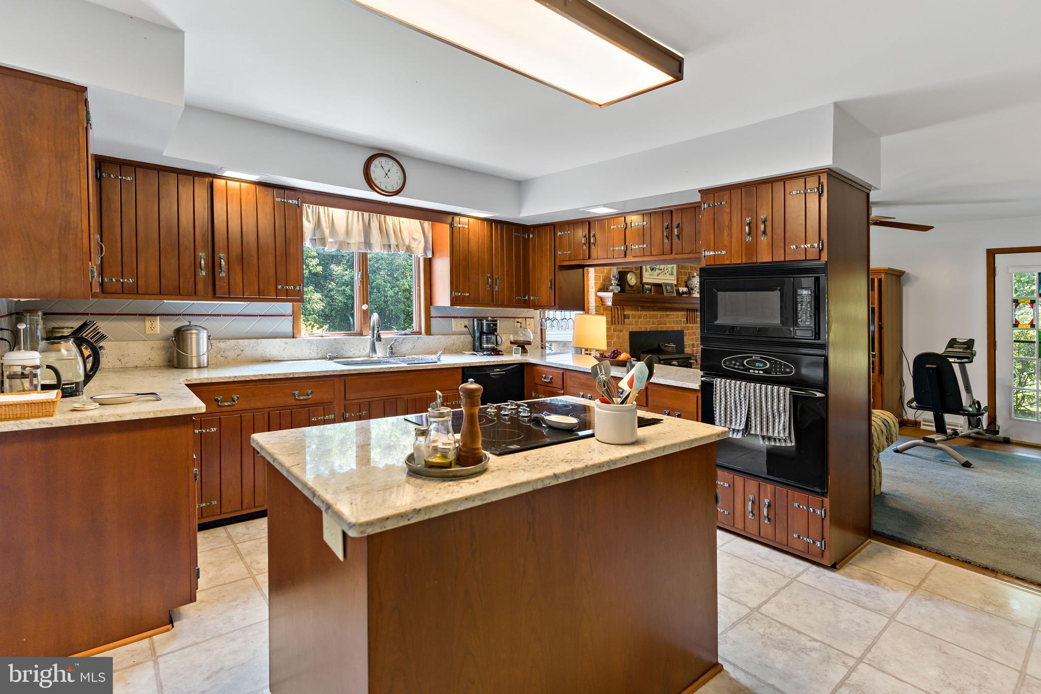 HONEYWOOD - Residential