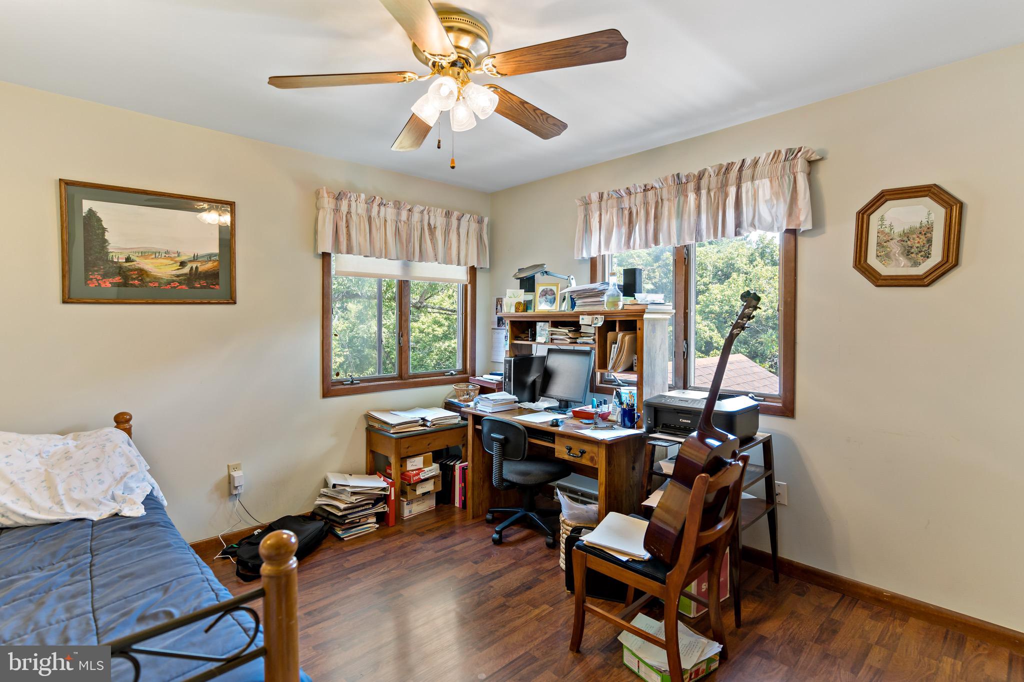 HONEYWOOD - Residential