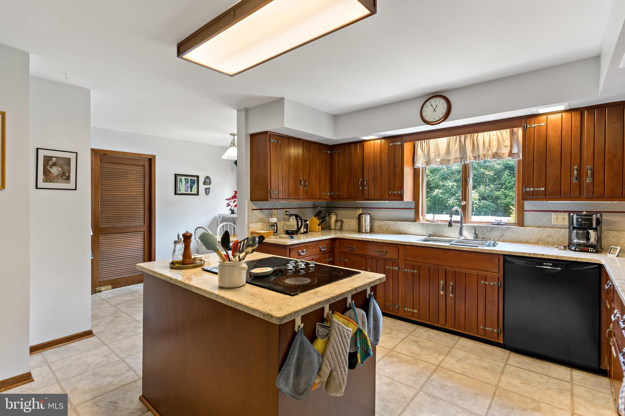 HONEYWOOD - Residential