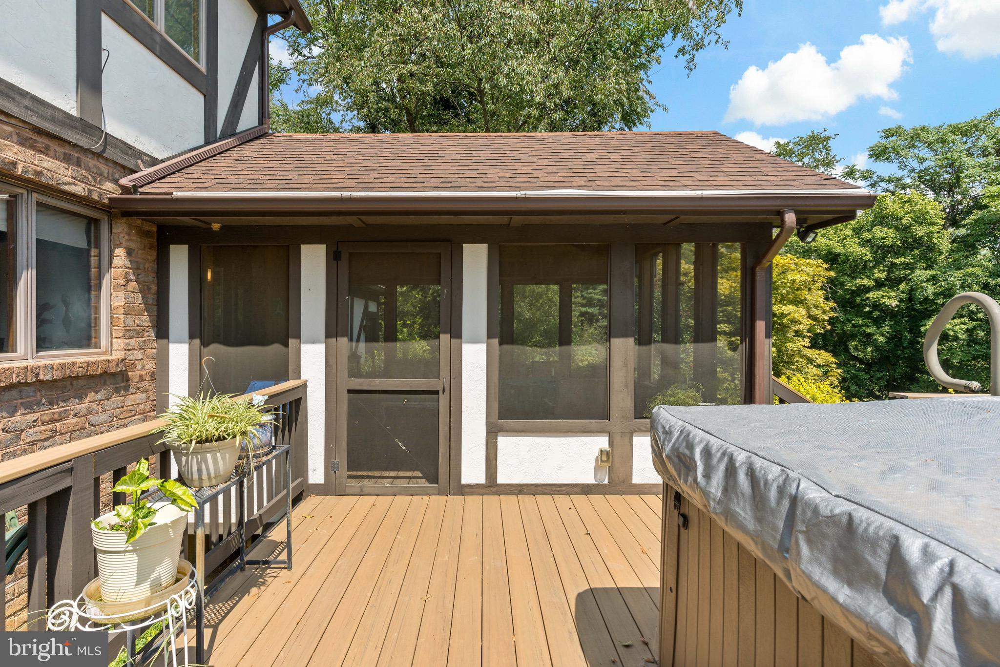 HONEYWOOD - Residential