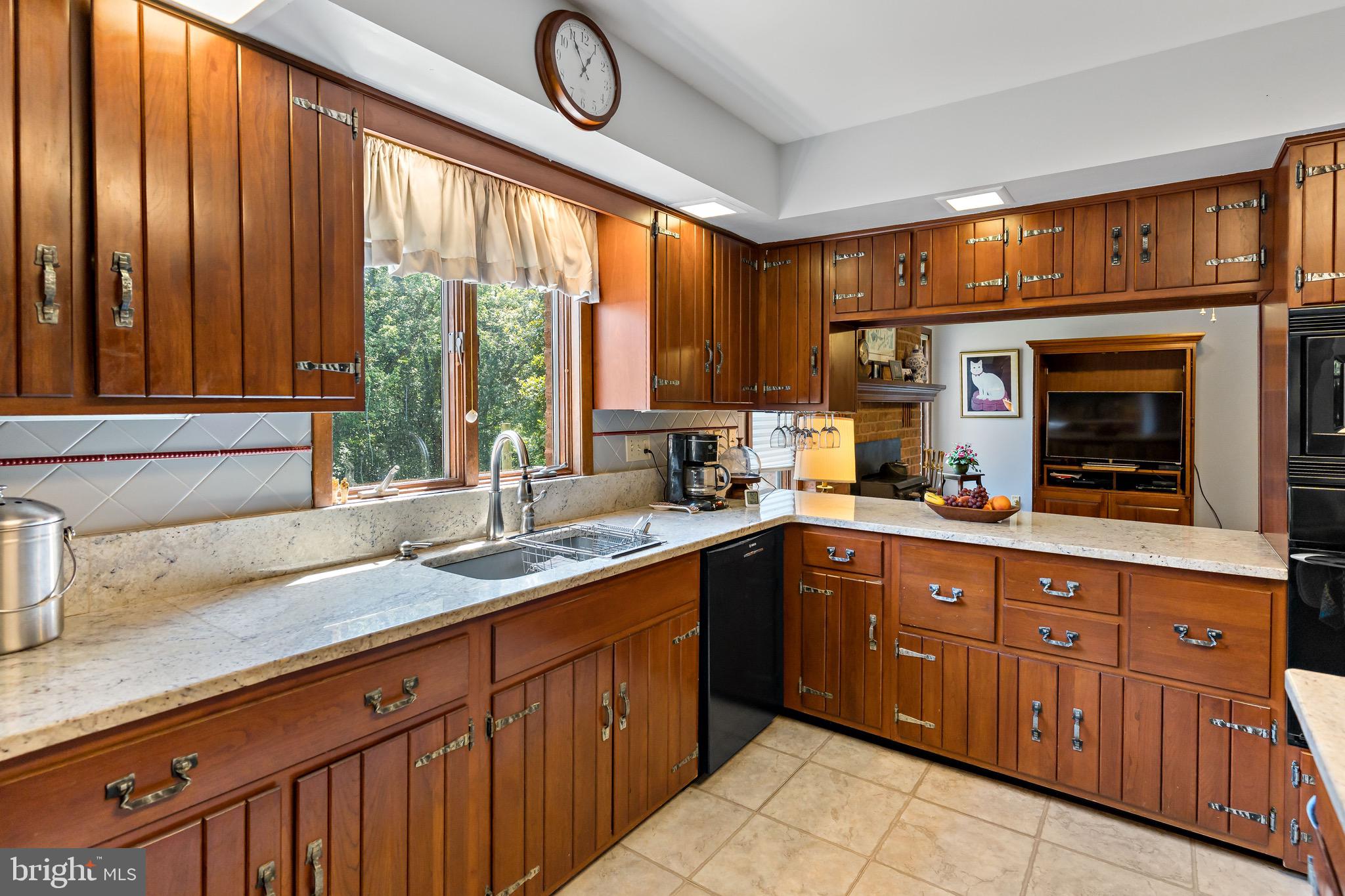 HONEYWOOD - Residential