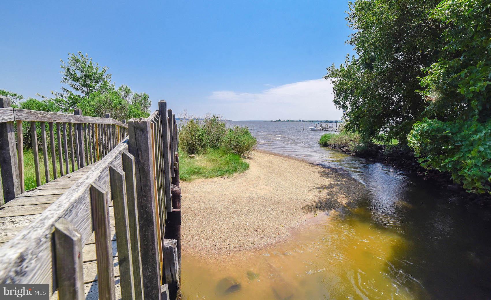 GOLDEN BEACH - Residential Lease