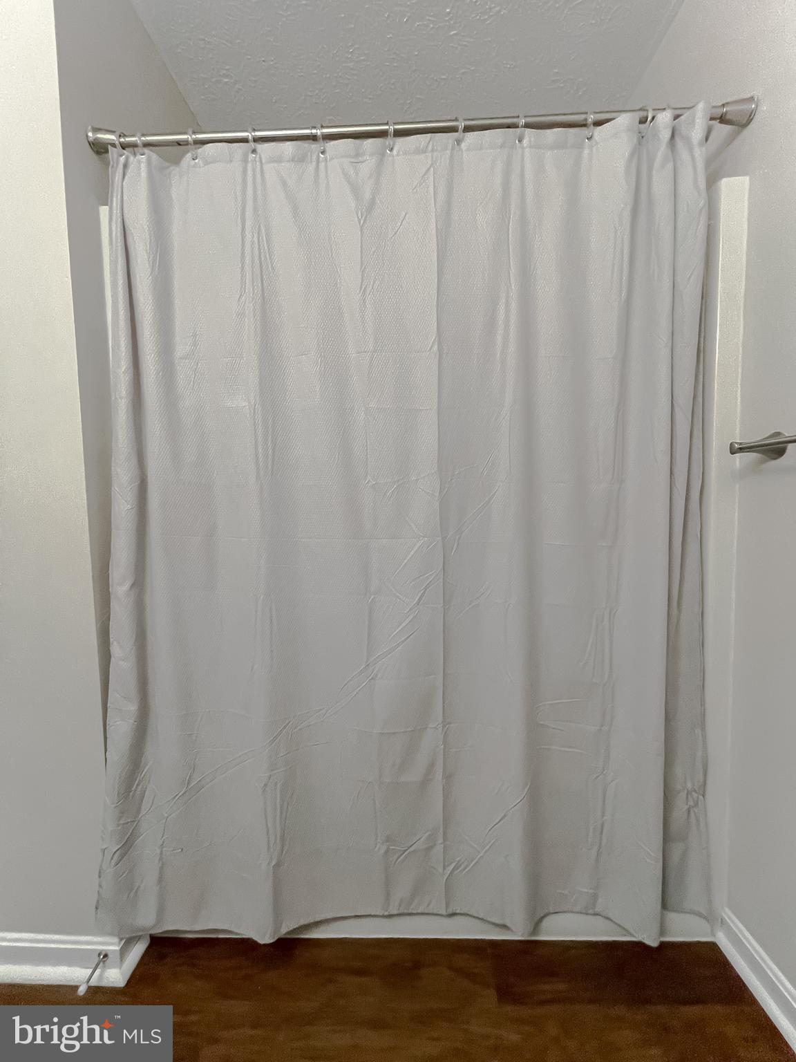 GOLDEN BEACH - Residential Lease