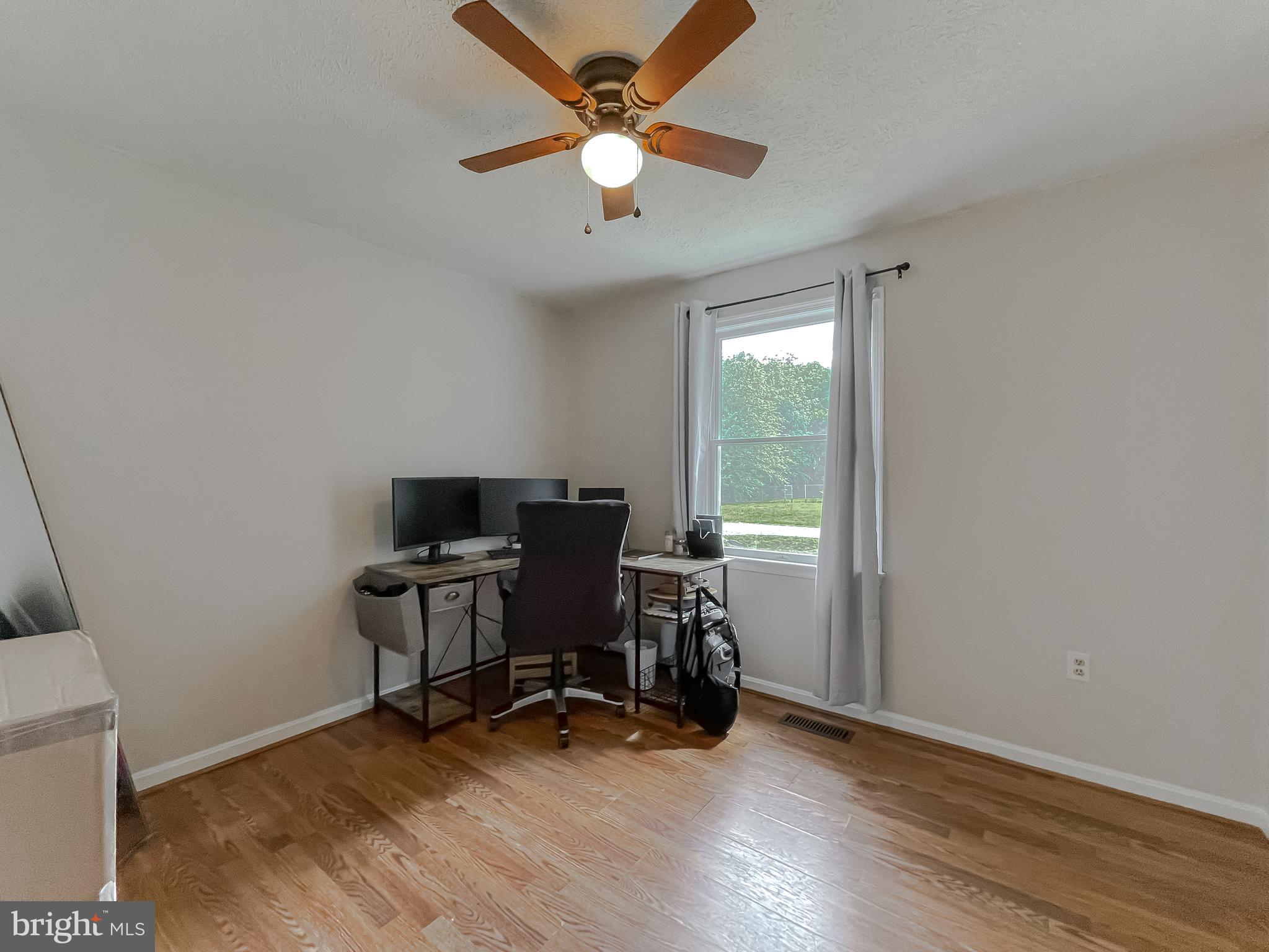 GOLDEN BEACH - Residential Lease