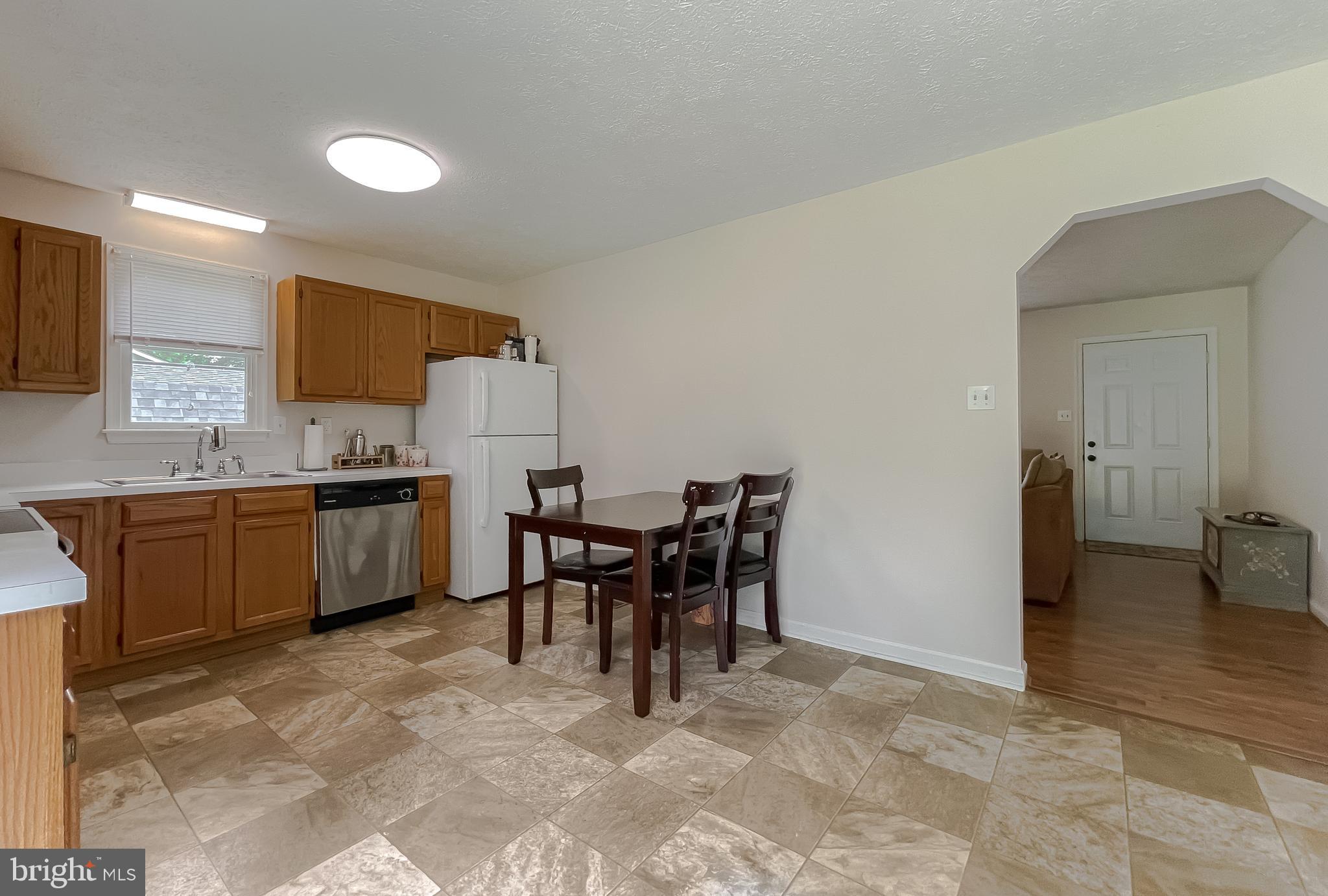 GOLDEN BEACH - Residential Lease