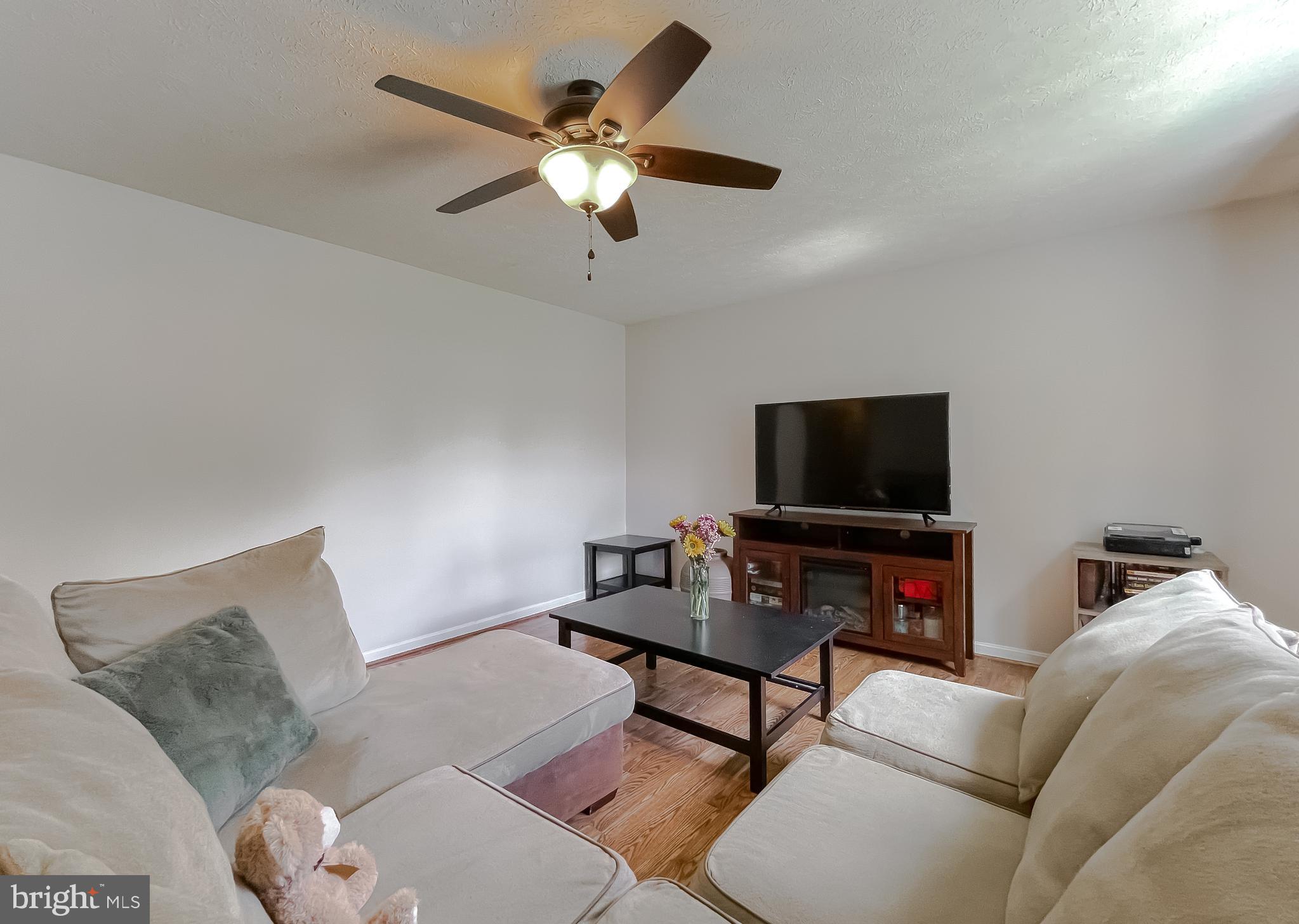 GOLDEN BEACH - Residential Lease