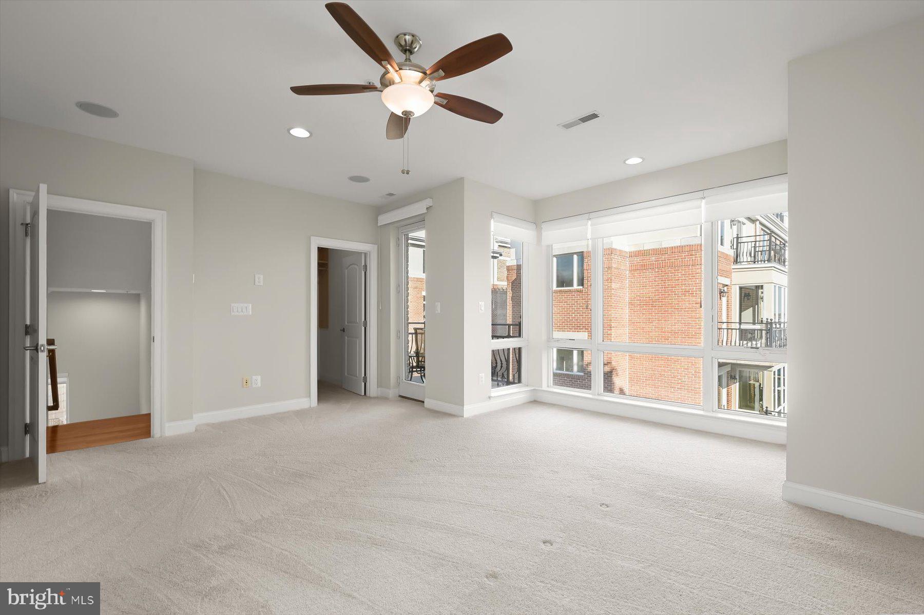 PIER HOMES AT HARBORVIEW - Residential