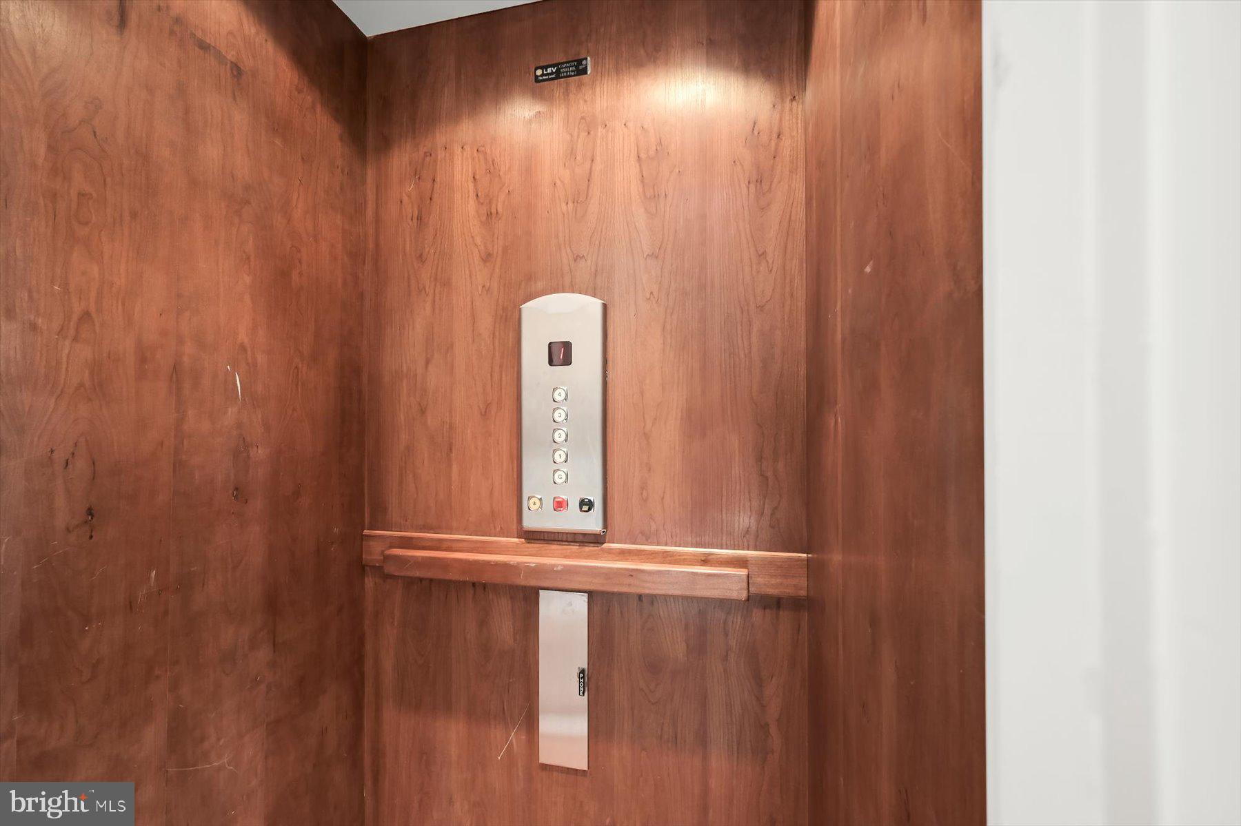 PIER HOMES AT HARBORVIEW - Residential