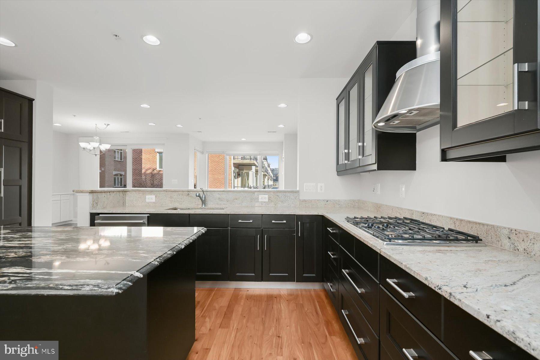 PIER HOMES AT HARBORVIEW - Residential