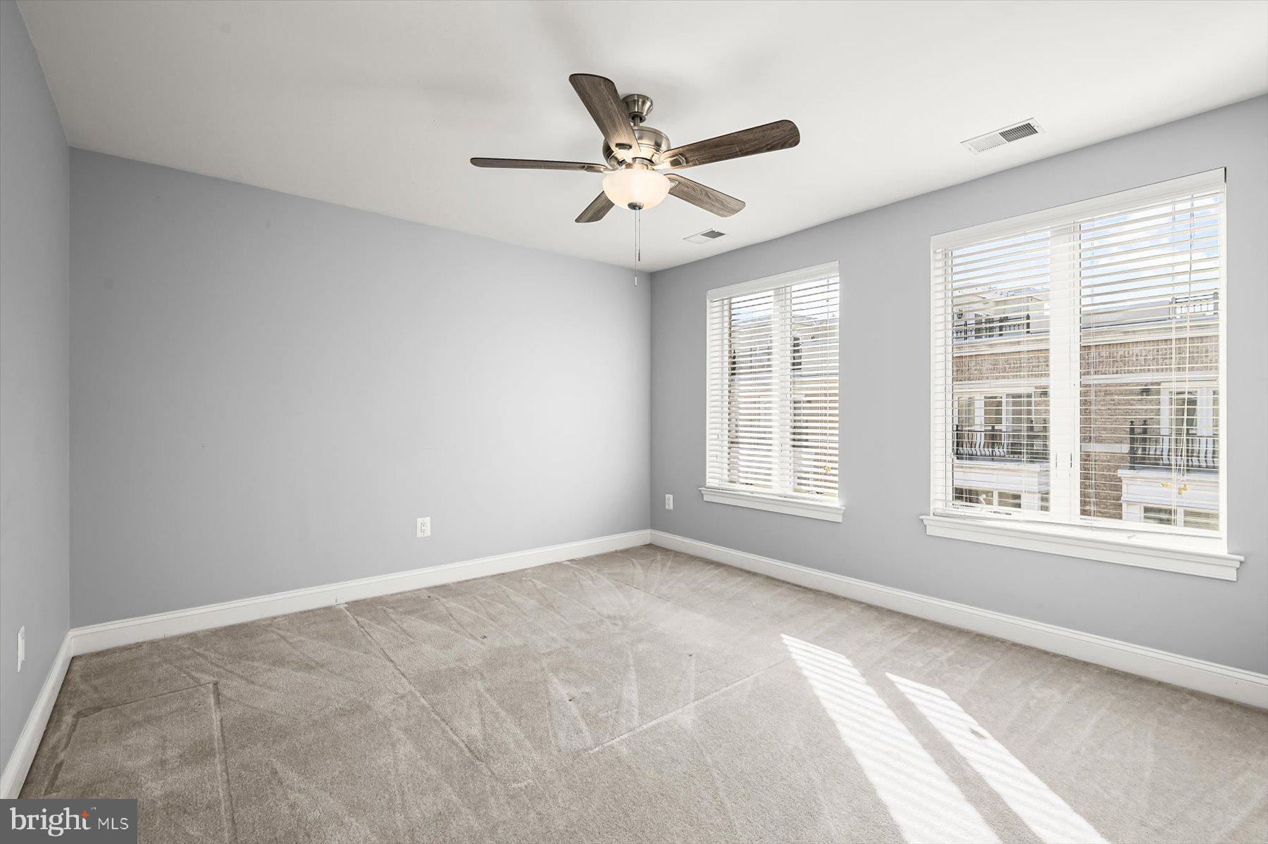 PIER HOMES AT HARBORVIEW - Residential