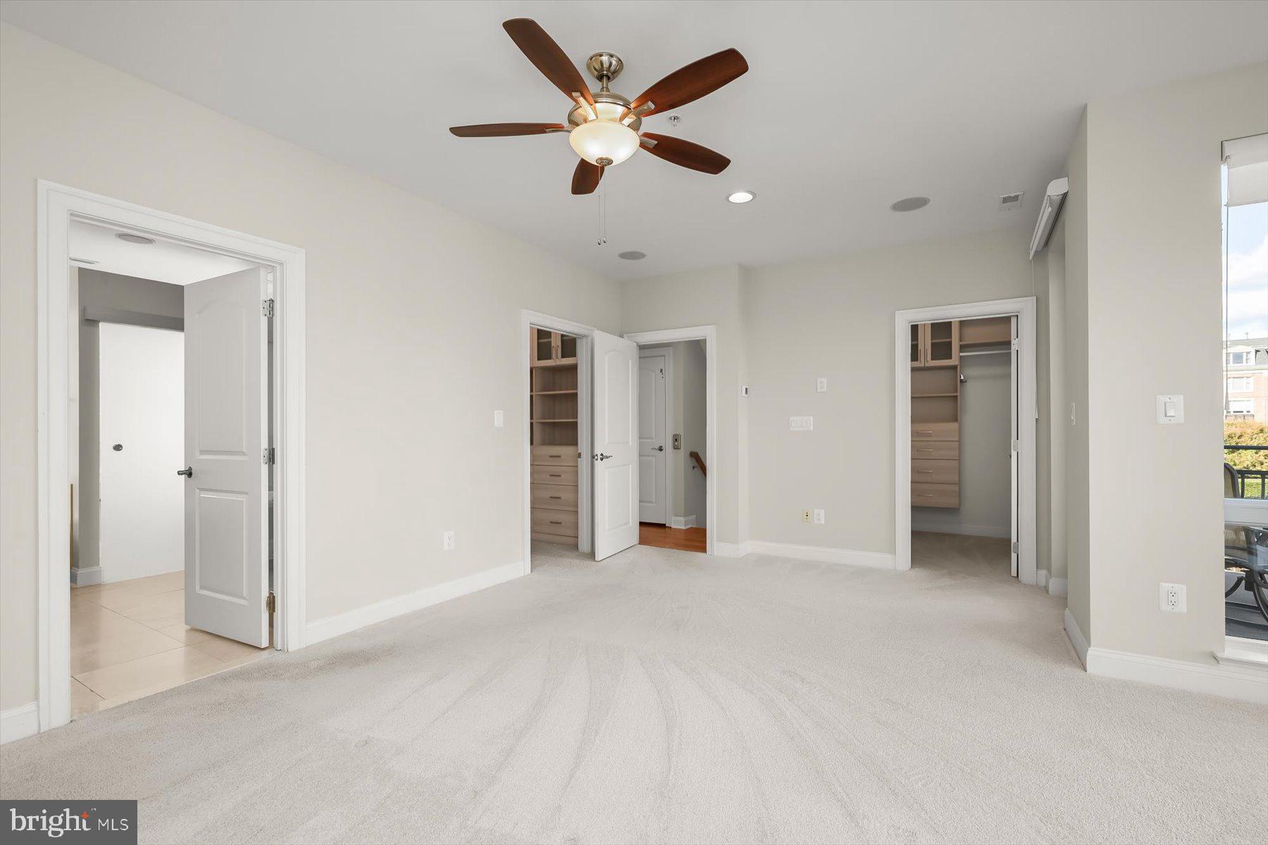 PIER HOMES AT HARBORVIEW - Residential