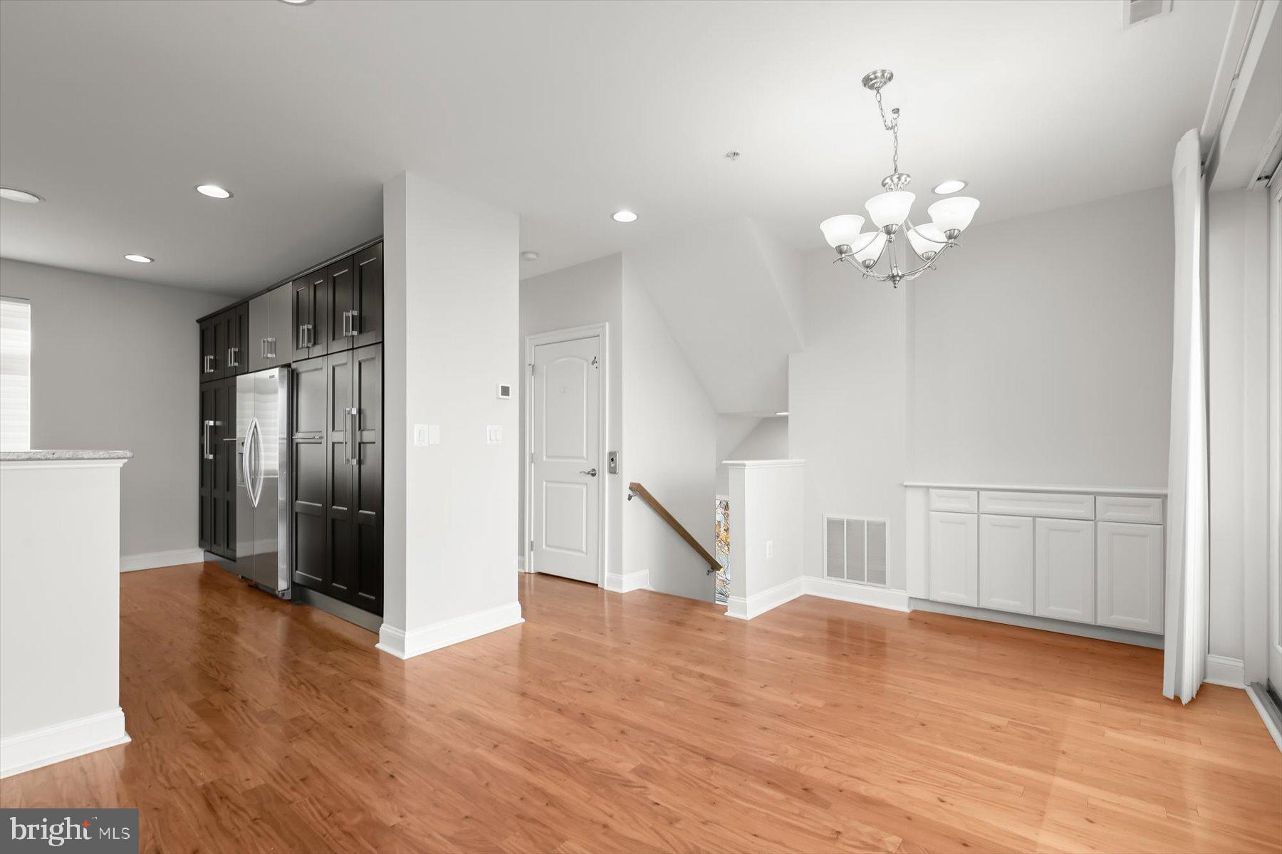 PIER HOMES AT HARBORVIEW - Residential