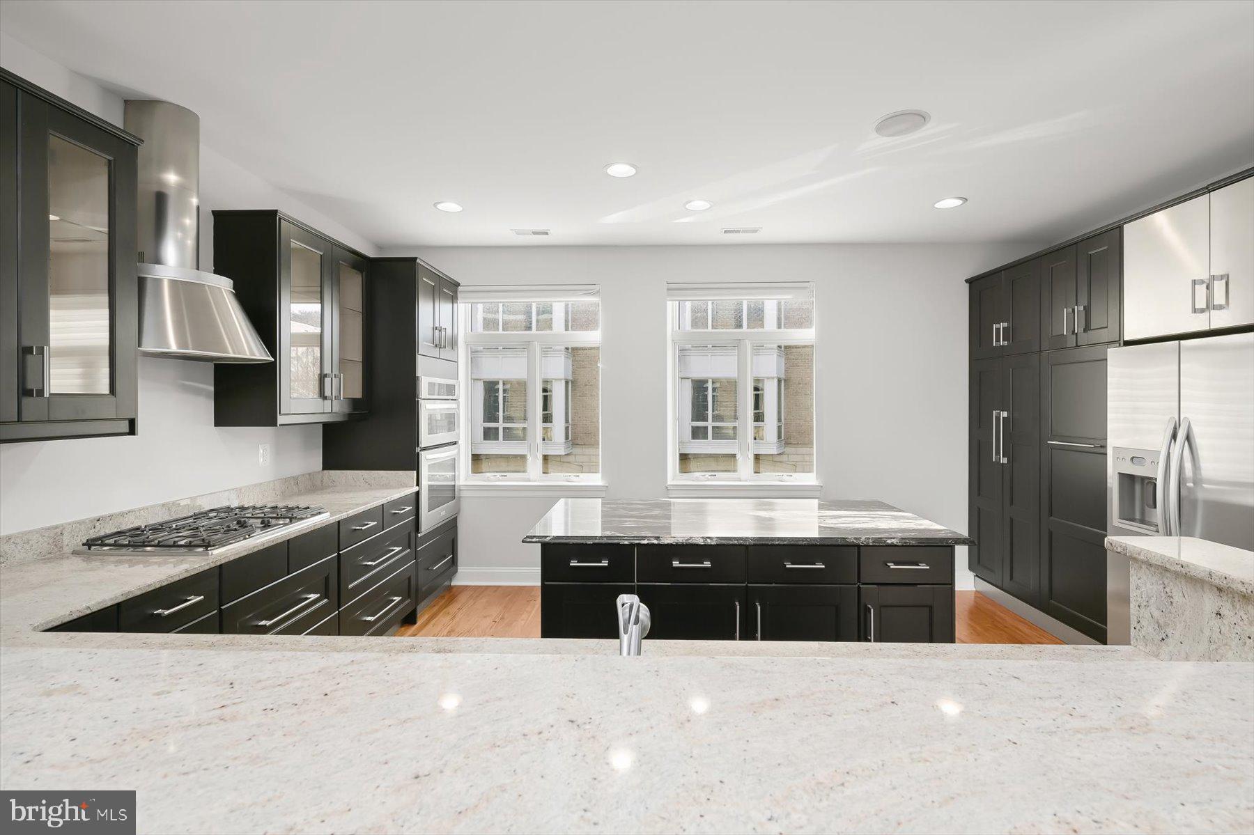 PIER HOMES AT HARBORVIEW - Residential