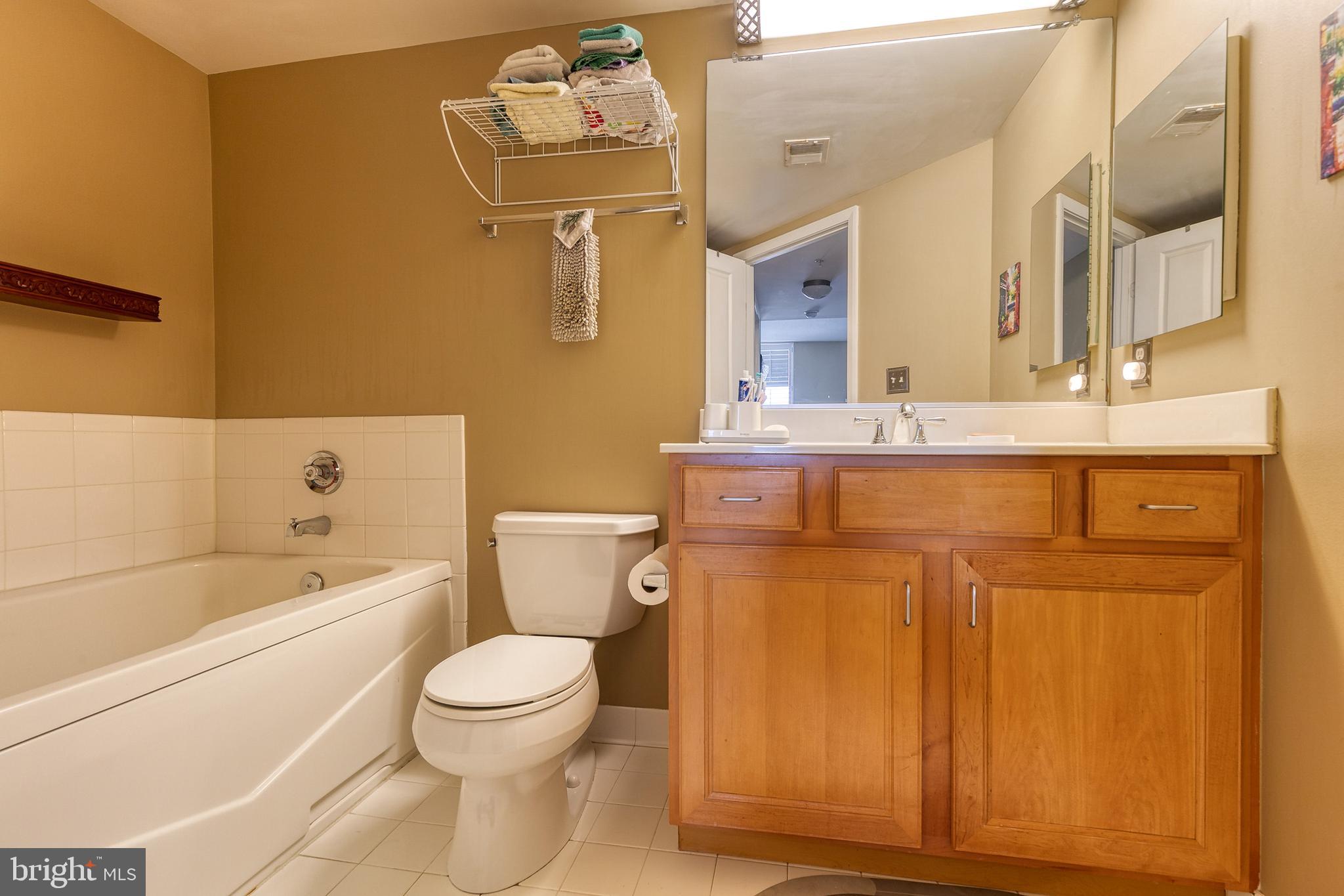 INNER HARBOR - Residential Lease