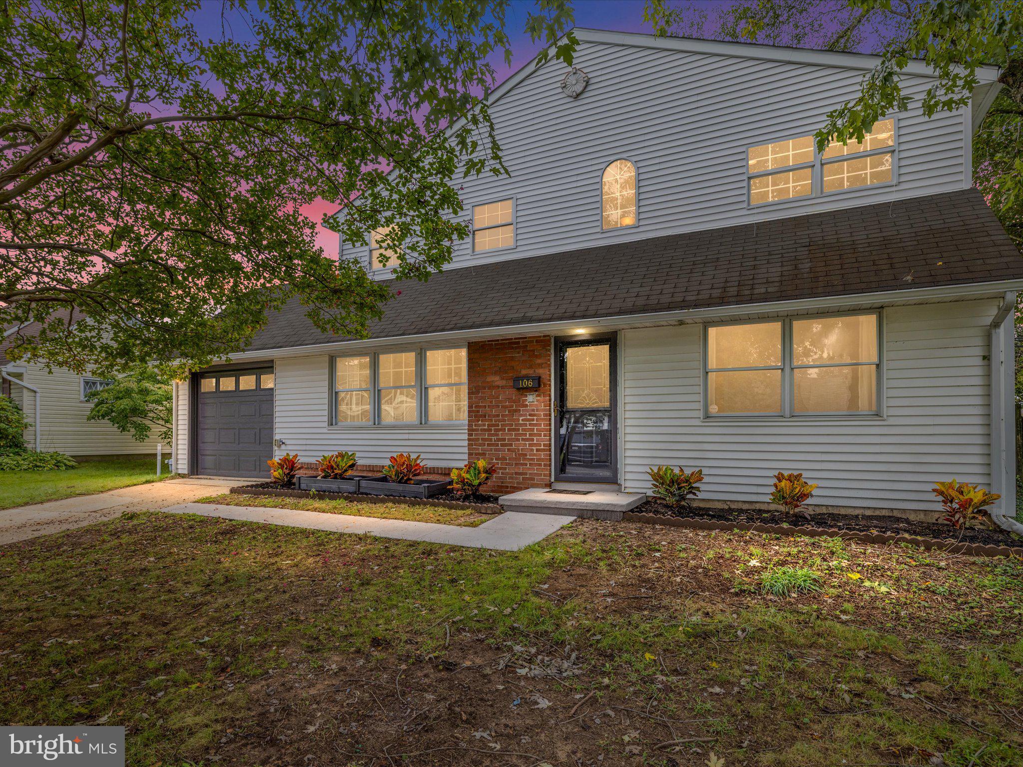 COUNTRY CLUB ESTATES - Residential