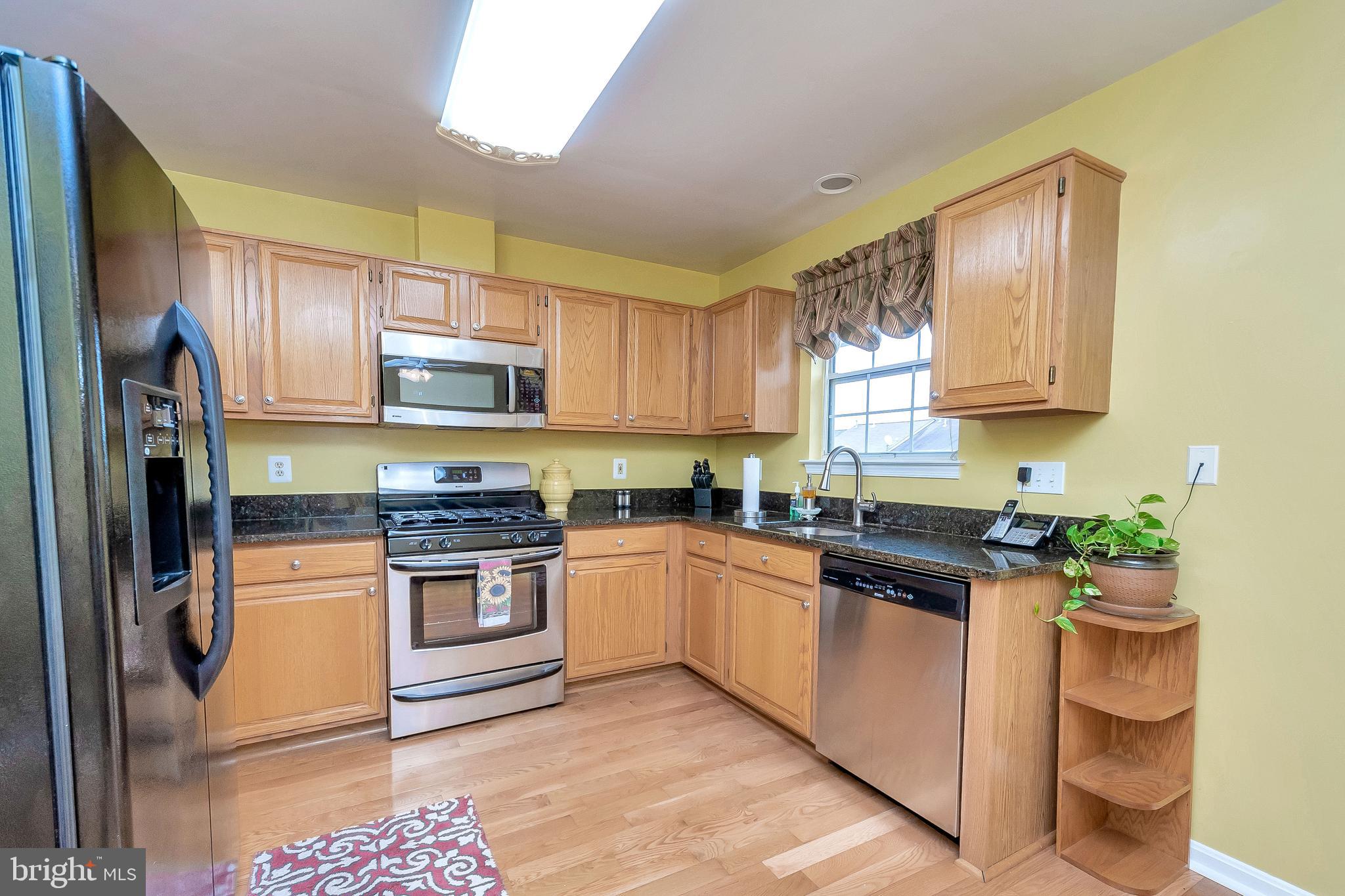 RIDGEFIELD VILLAGE - Residential