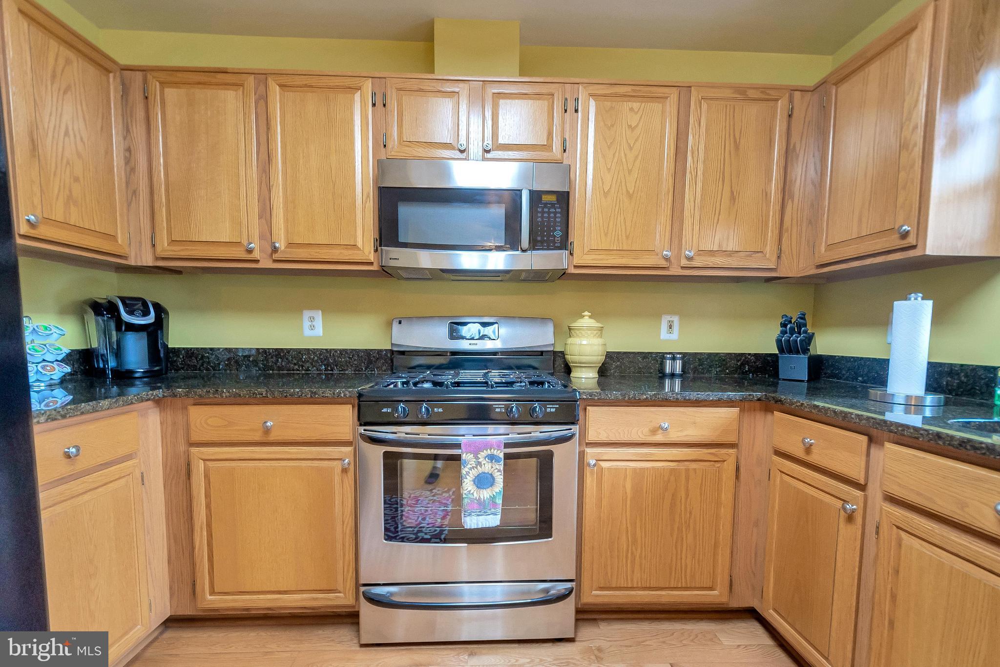 RIDGEFIELD VILLAGE - Residential