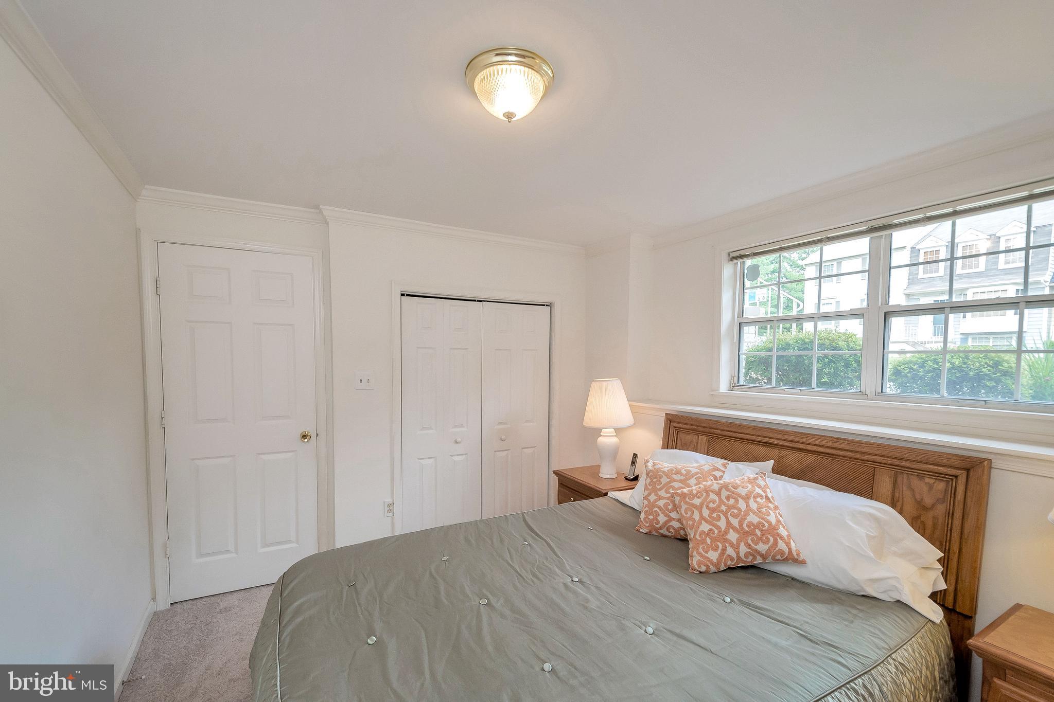 RIDGEFIELD VILLAGE - Residential