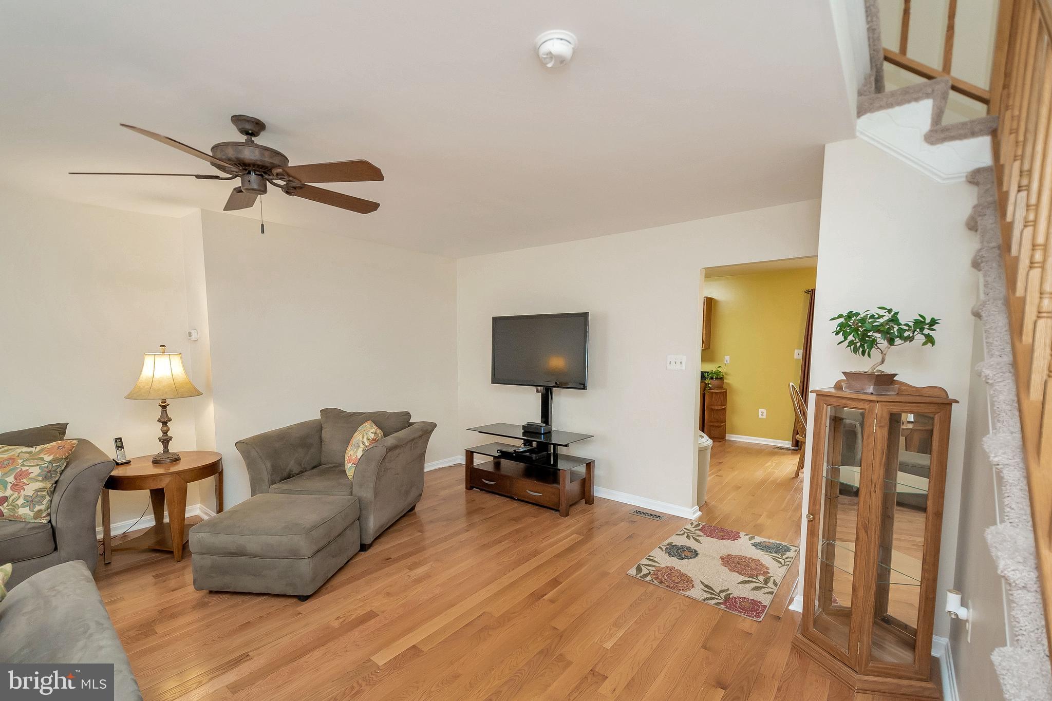 RIDGEFIELD VILLAGE - Residential