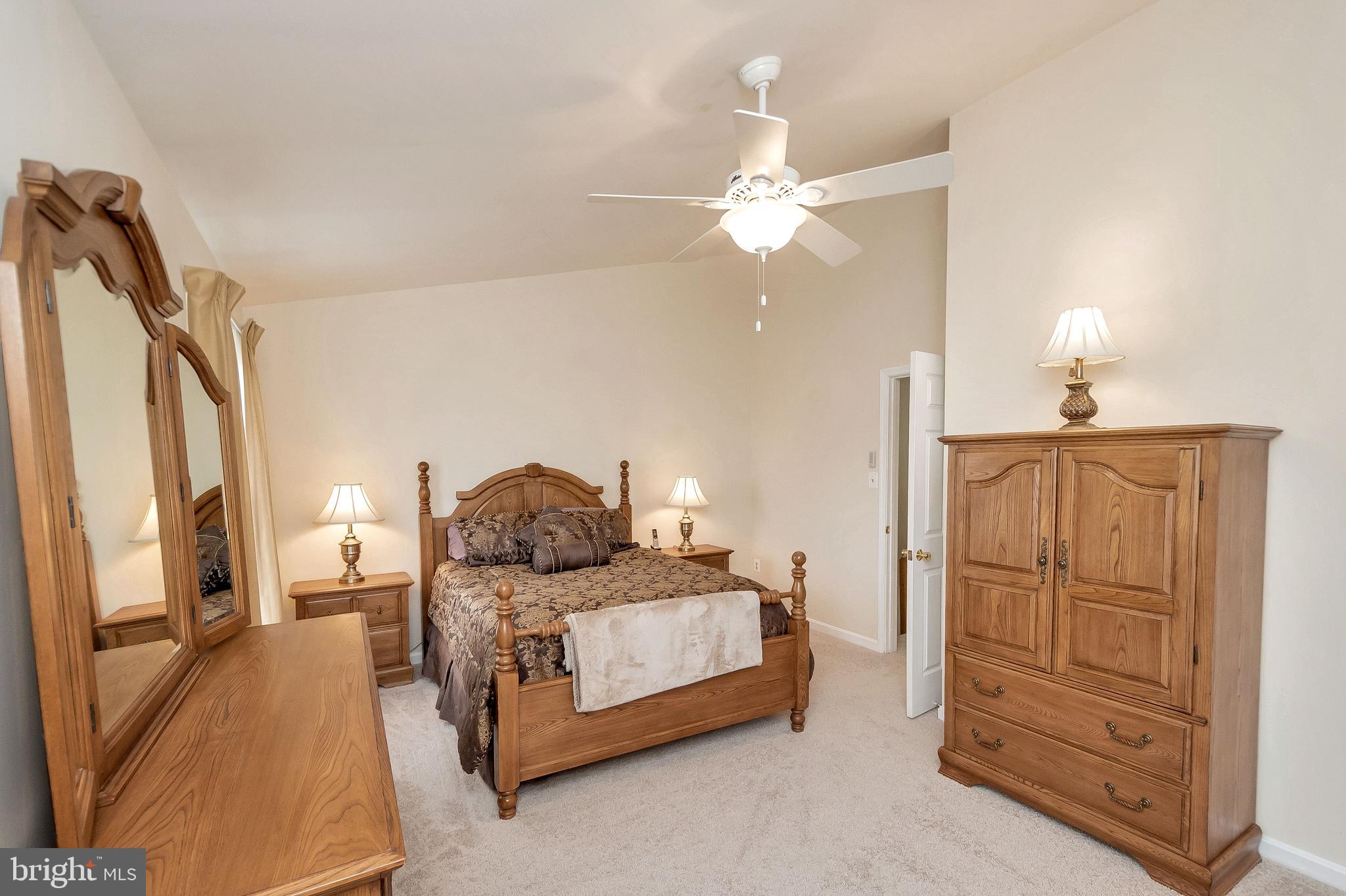 RIDGEFIELD VILLAGE - Residential