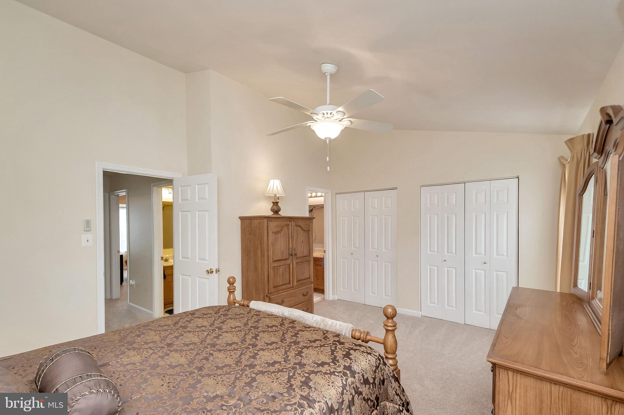 RIDGEFIELD VILLAGE - Residential