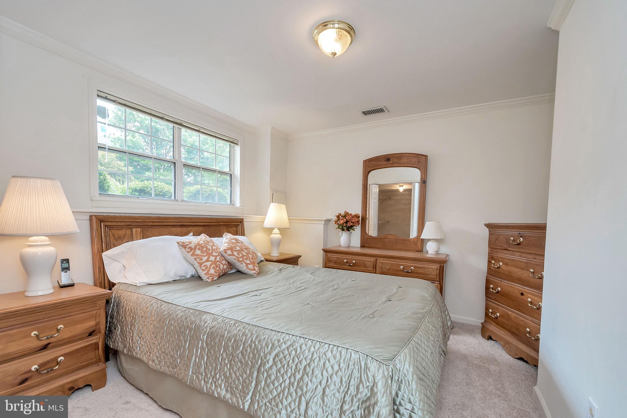 RIDGEFIELD VILLAGE - Residential