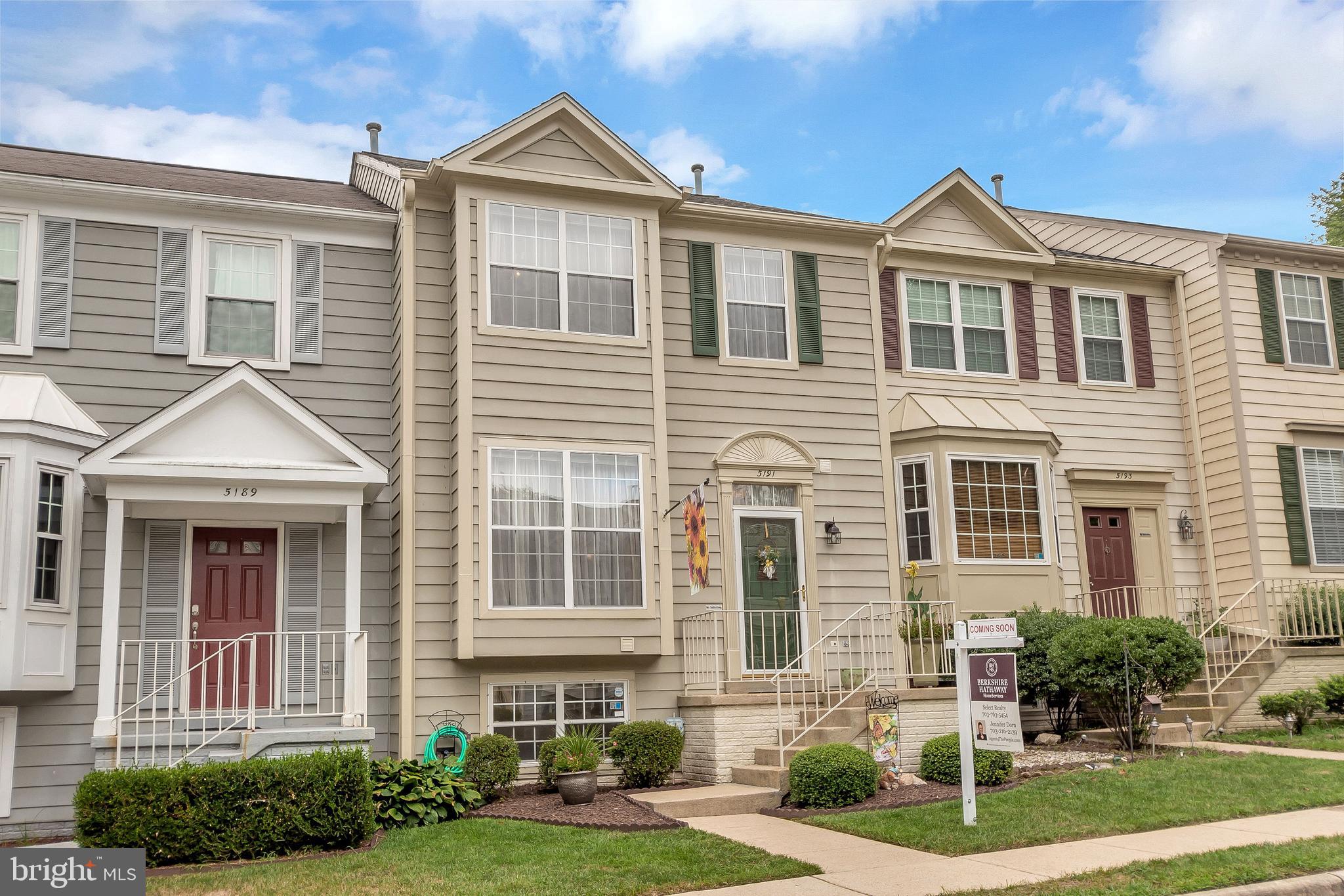 RIDGEFIELD VILLAGE - Residential