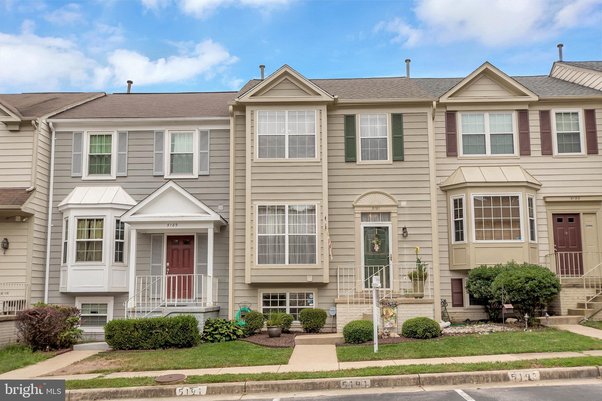 RIDGEFIELD VILLAGE - Residential