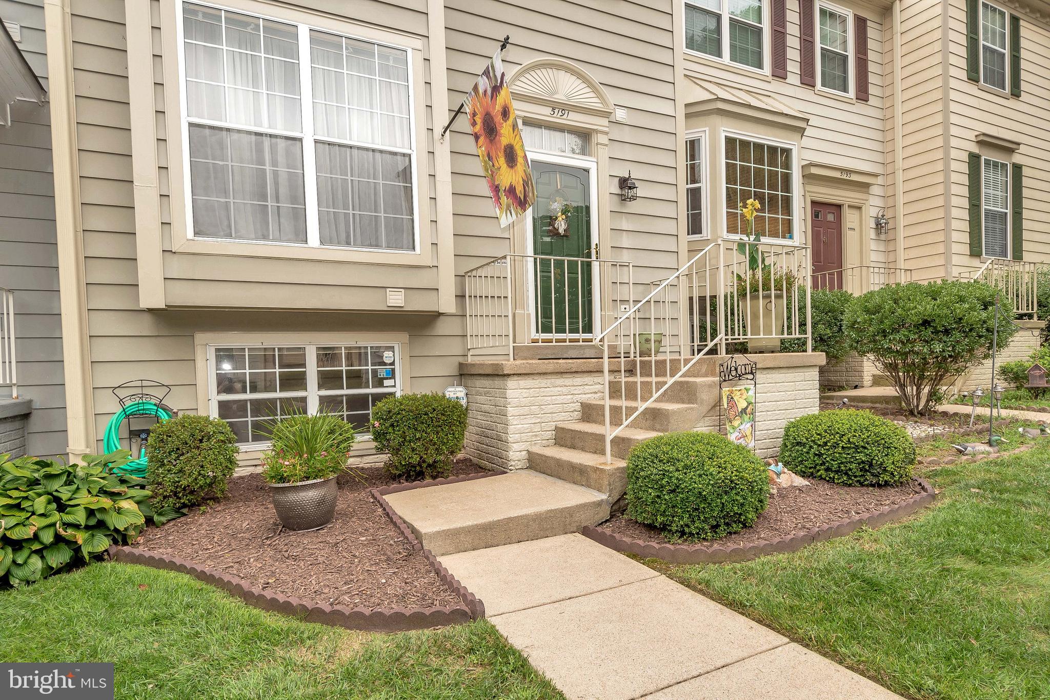 RIDGEFIELD VILLAGE - Residential