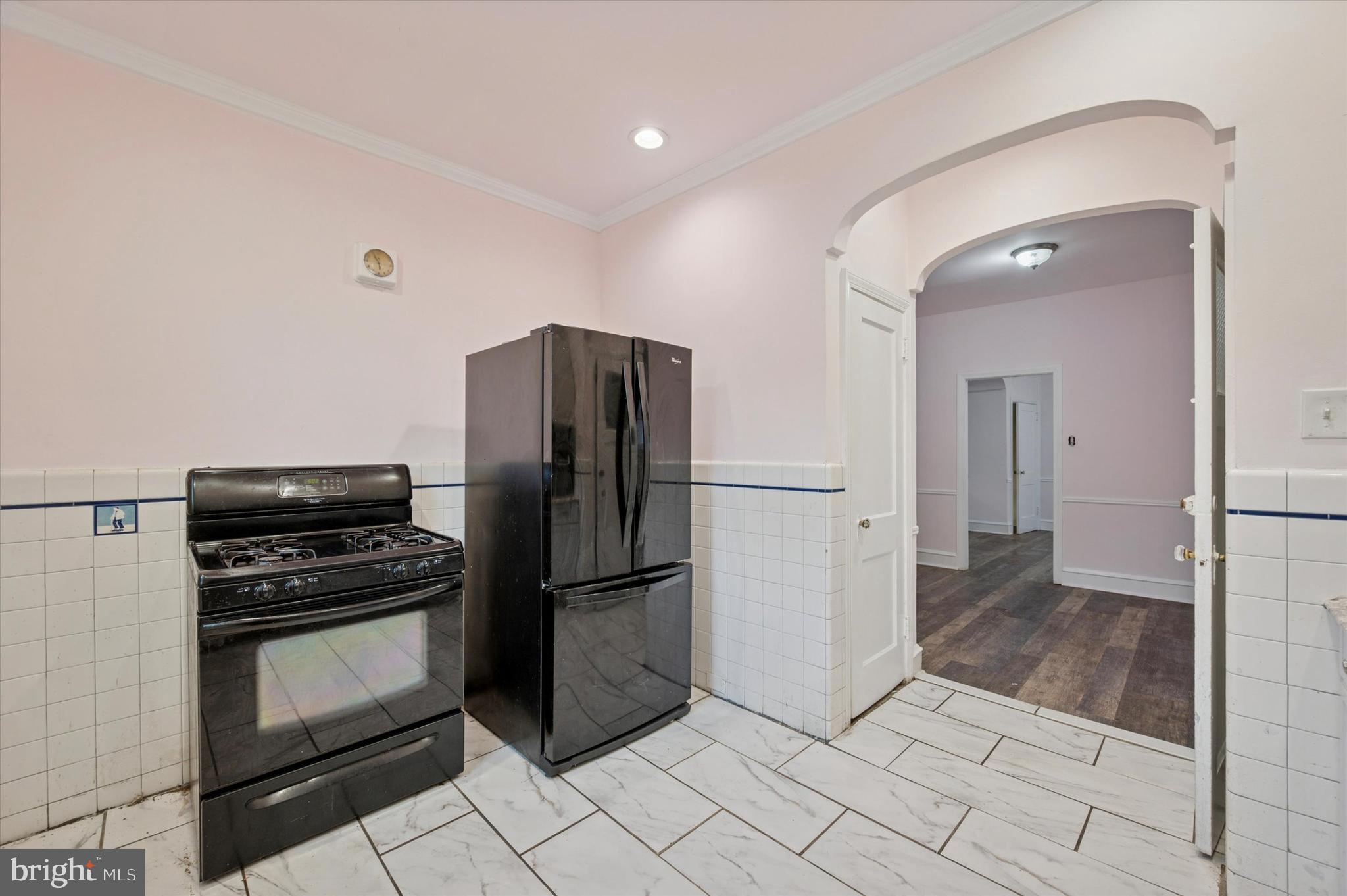 WEST OAK LANE - Residential