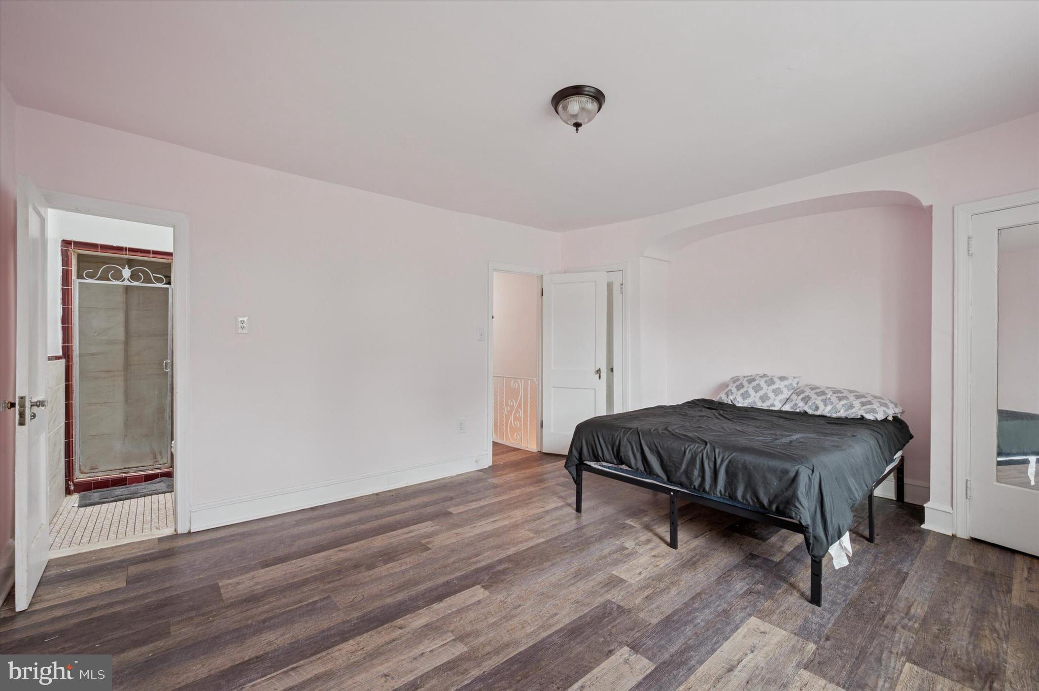 WEST OAK LANE - Residential