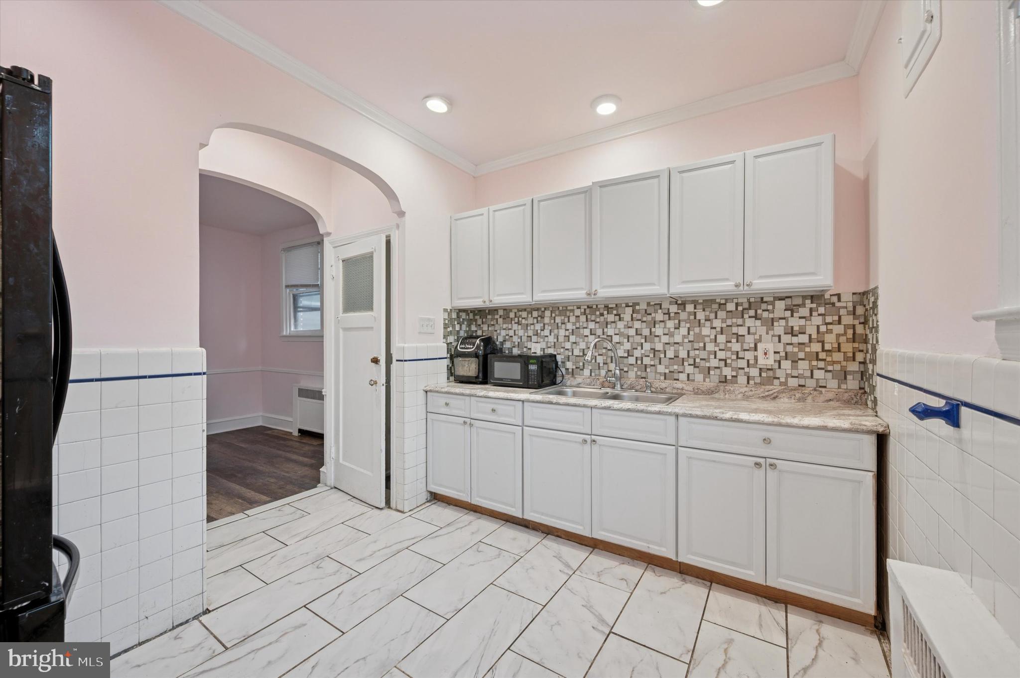 WEST OAK LANE - Residential