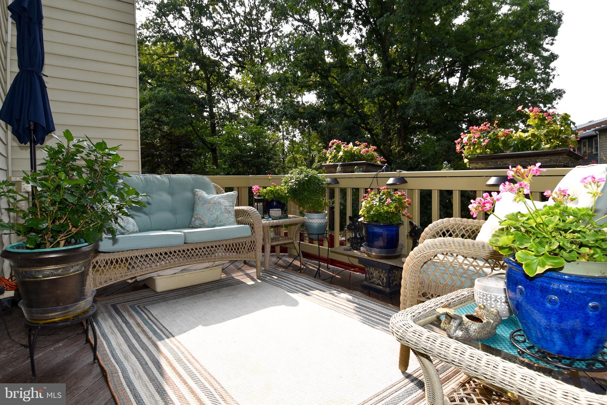 GREENWICH HILL - Residential