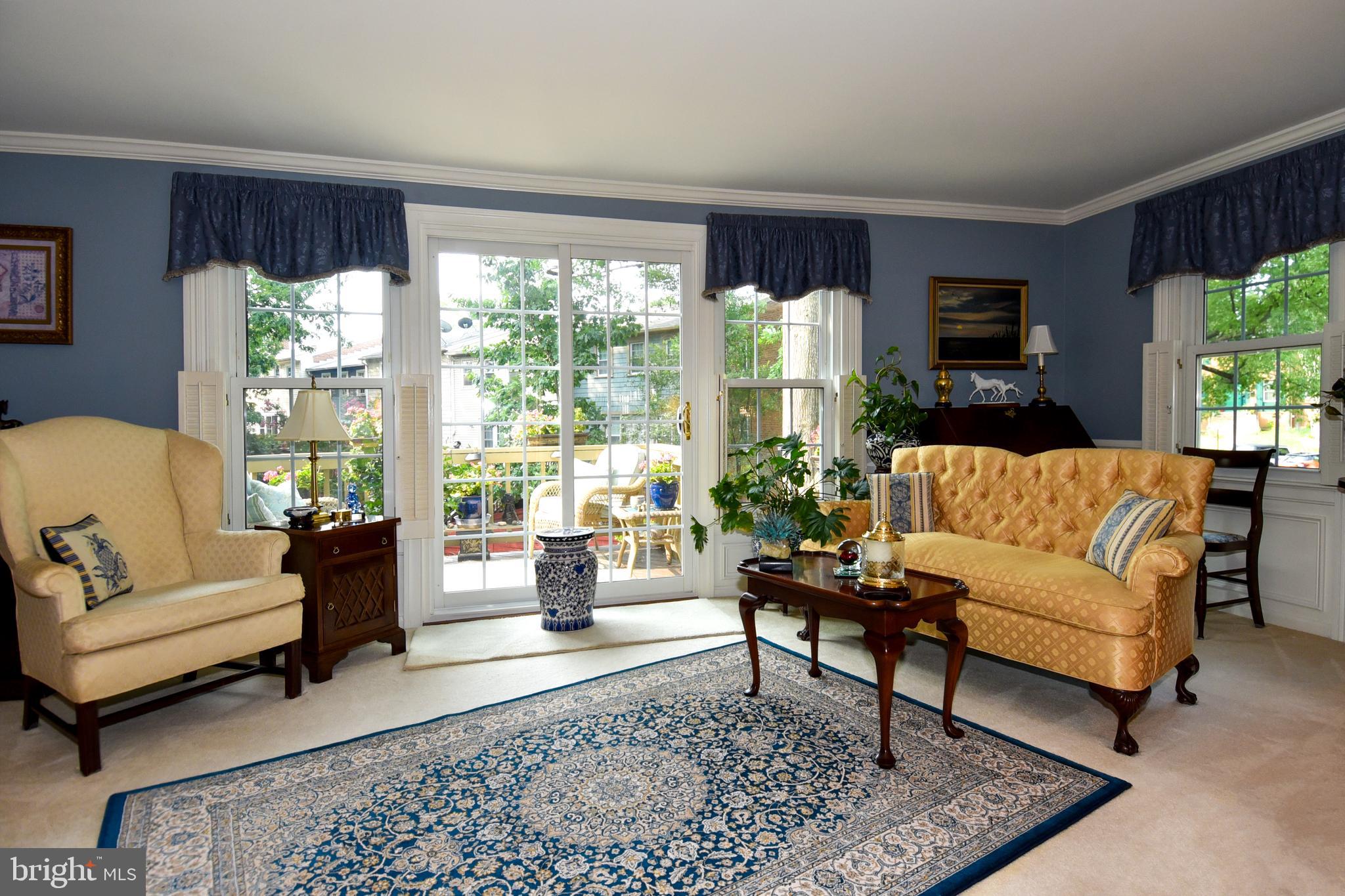 GREENWICH HILL - Residential