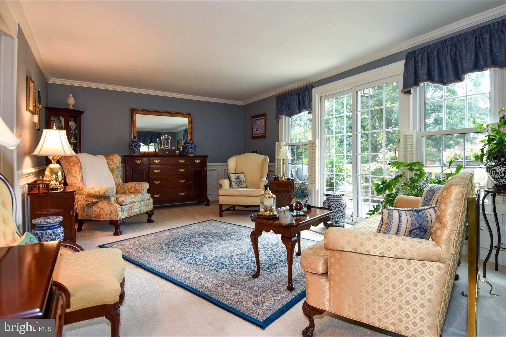 GREENWICH HILL - Residential