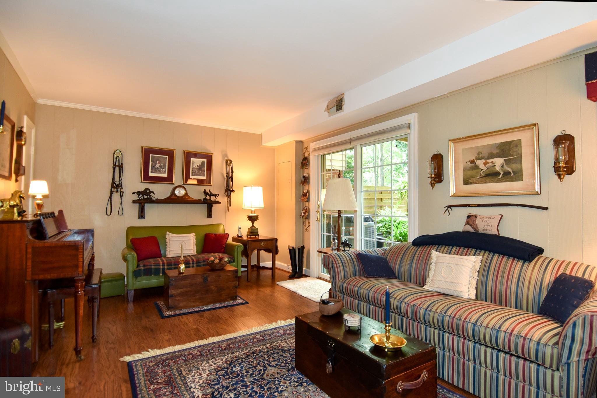 GREENWICH HILL - Residential