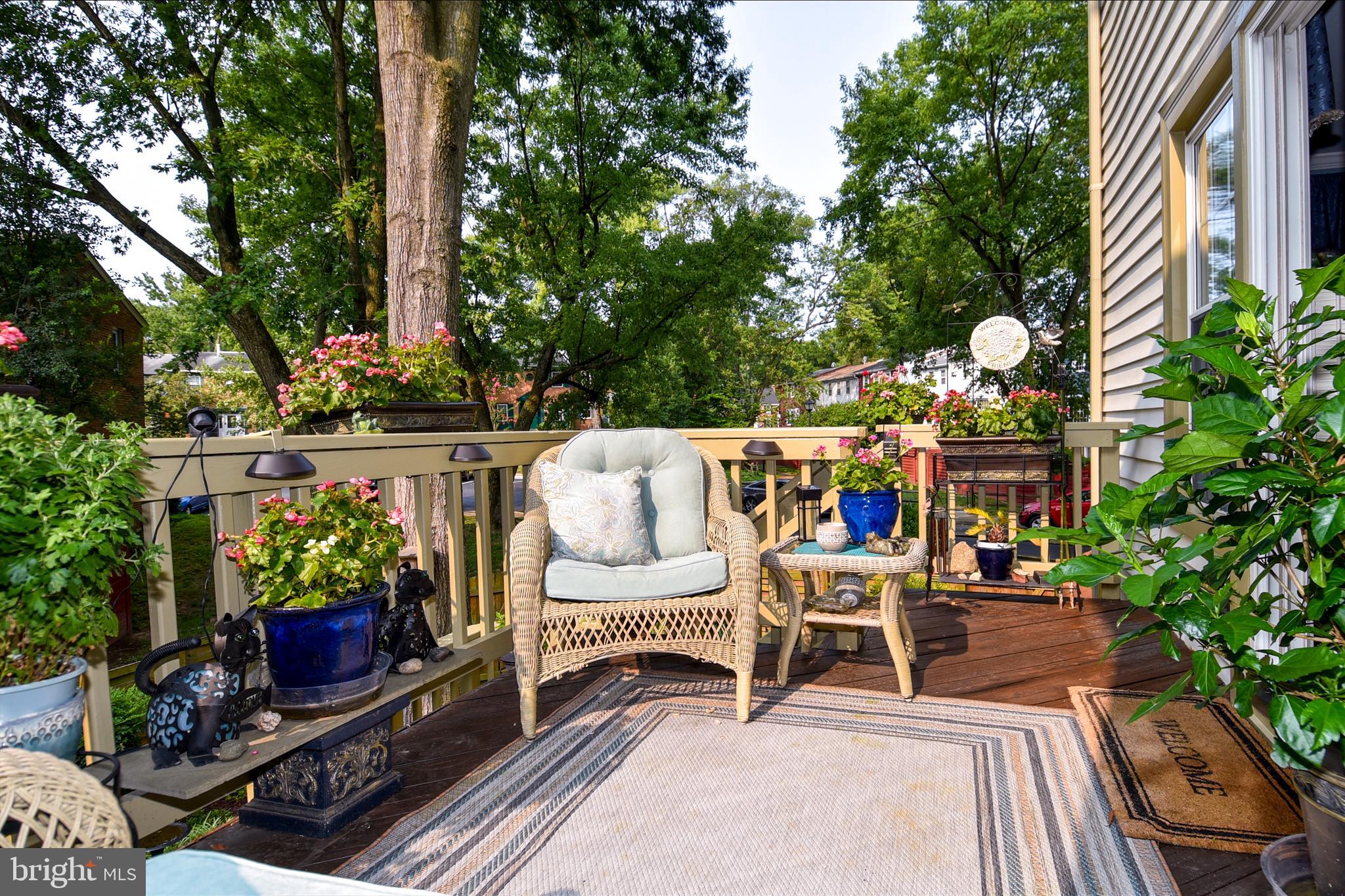 GREENWICH HILL - Residential