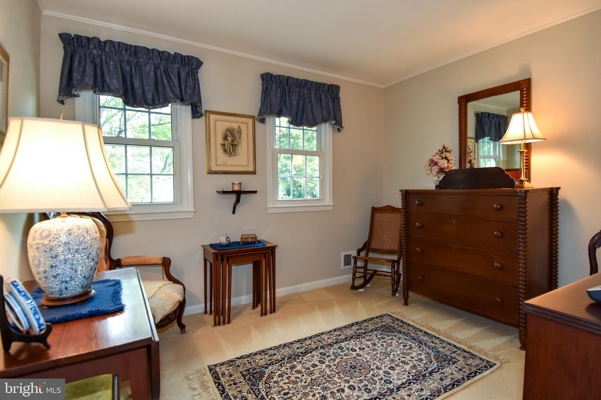 GREENWICH HILL - Residential