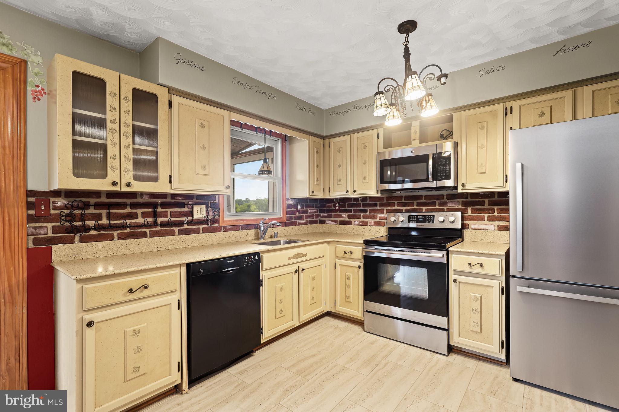 CHAZADALE NORTH - Residential