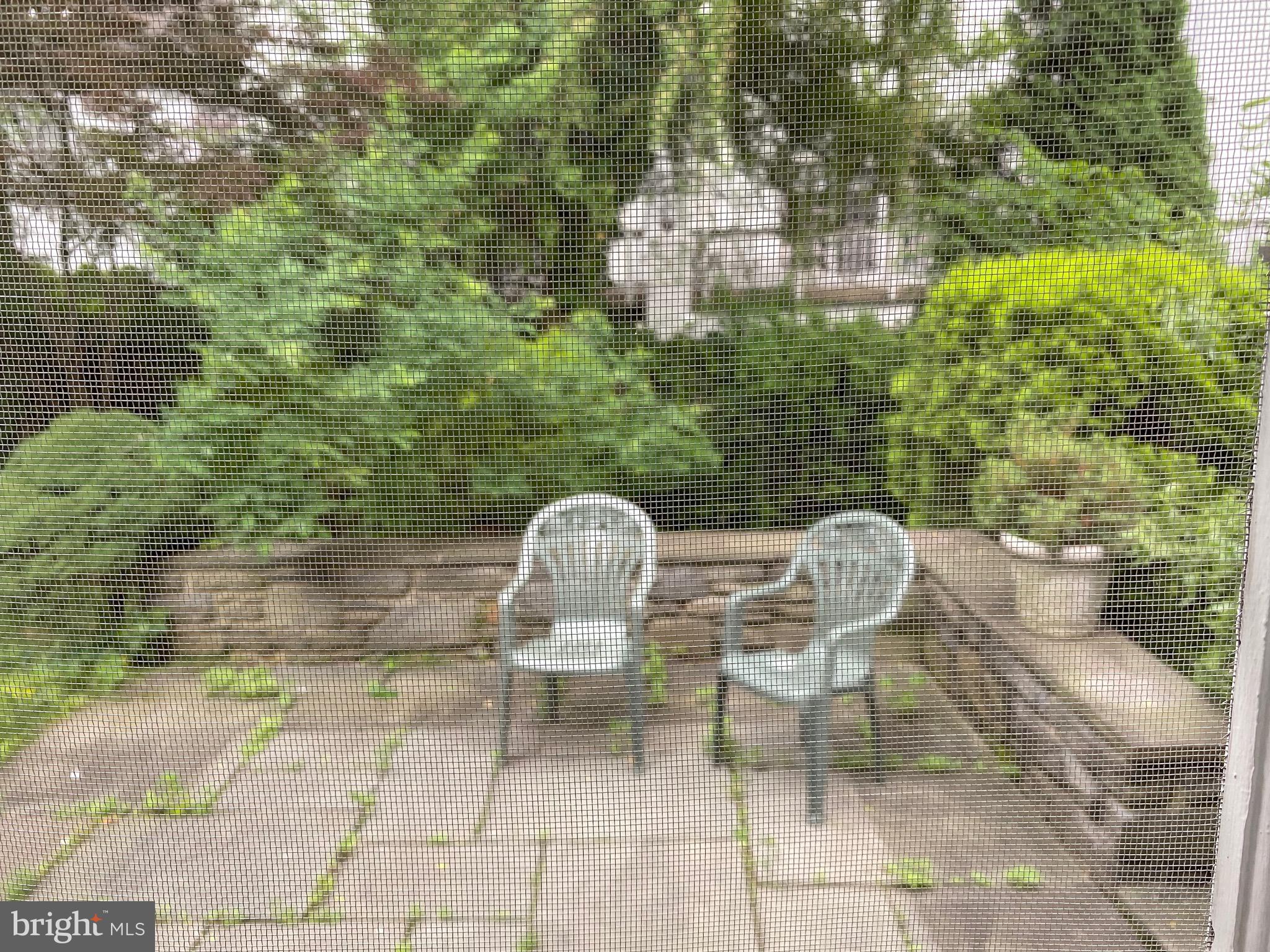 453 W LANCASTER AVENUE 1