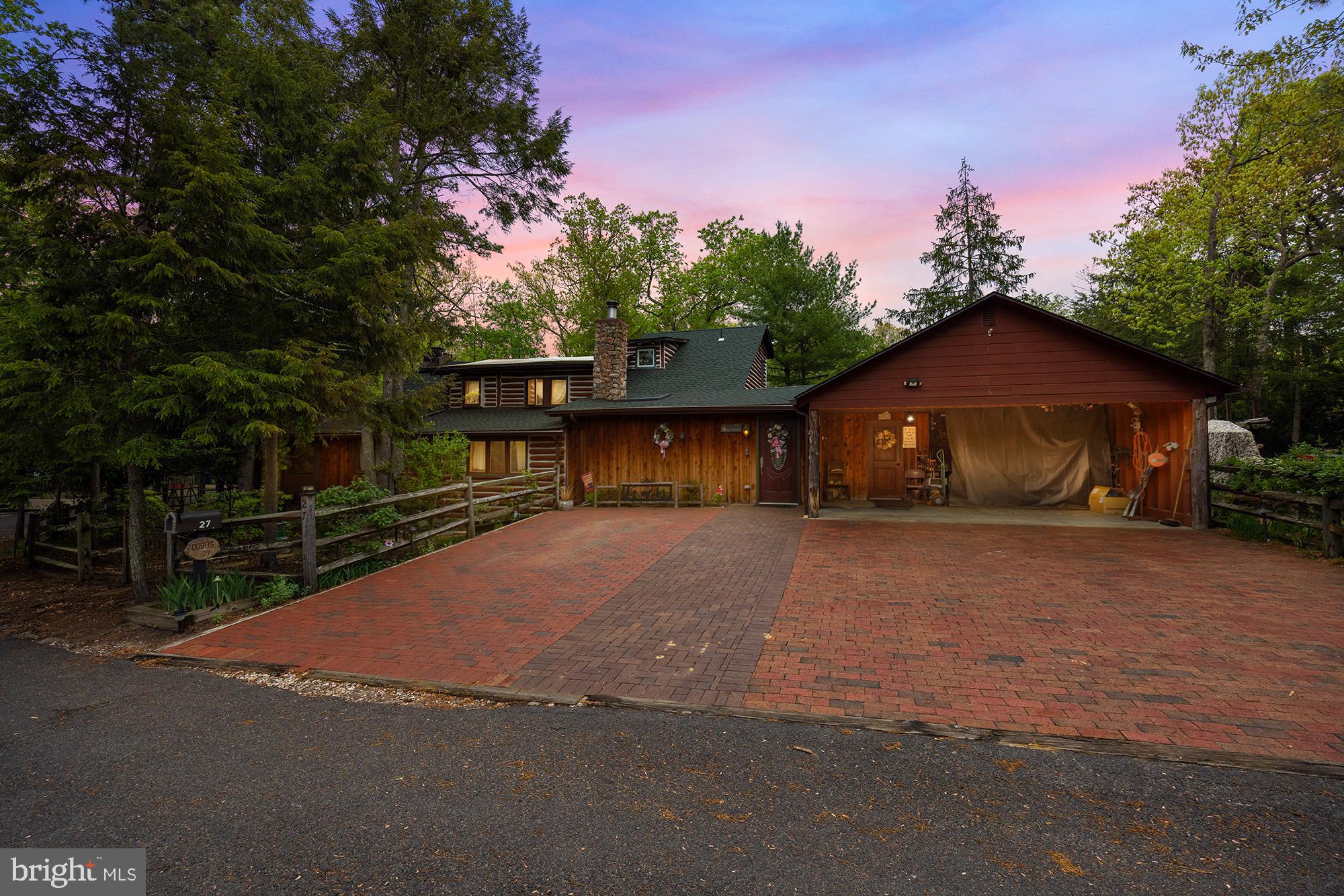 27 SHINNECOCK TRAIL