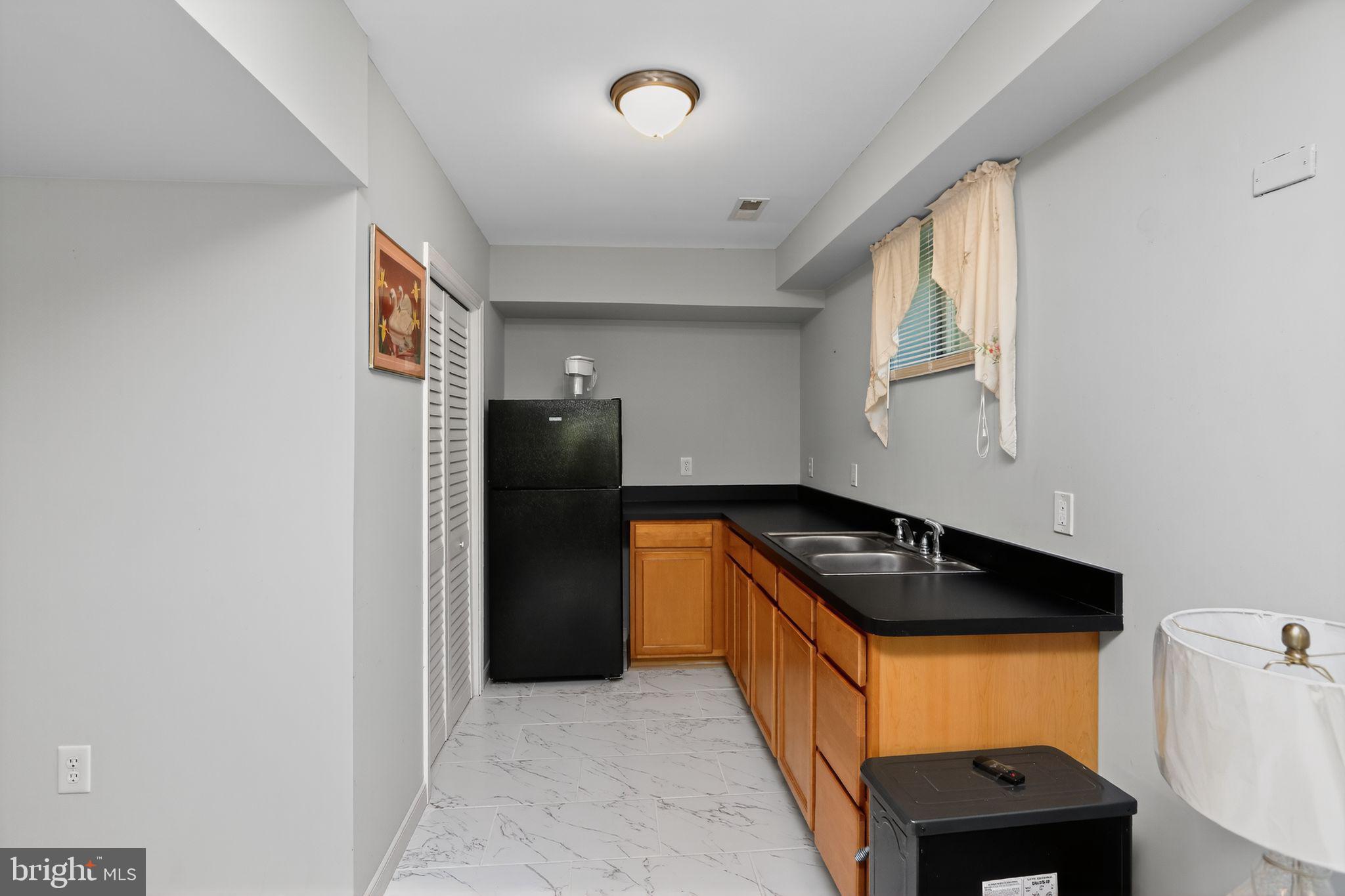 LAKE CAROLINE - Residential