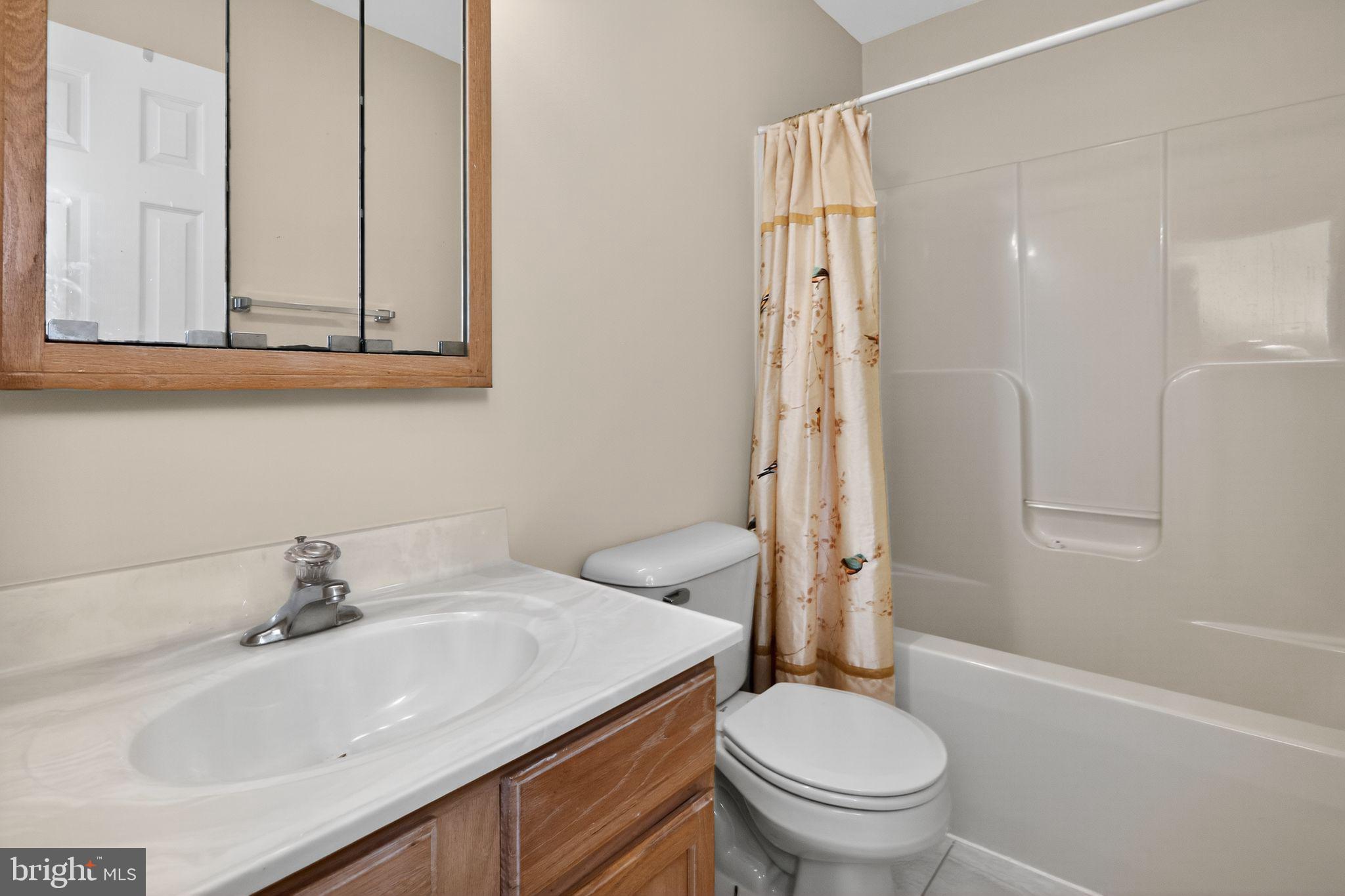 LAKE CAROLINE - Residential