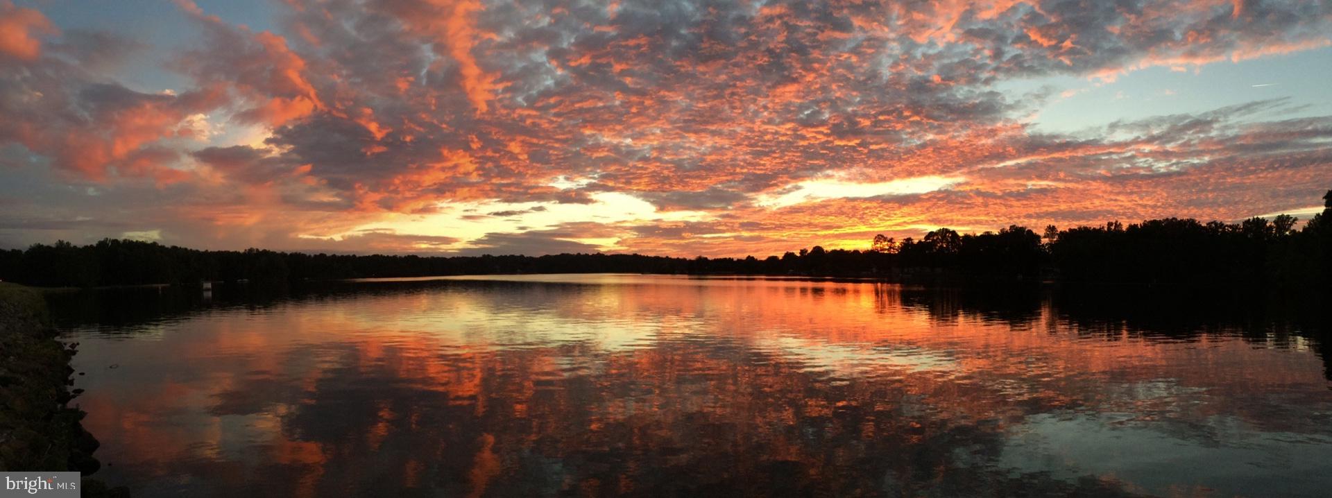 LAKE CAROLINE - Residential